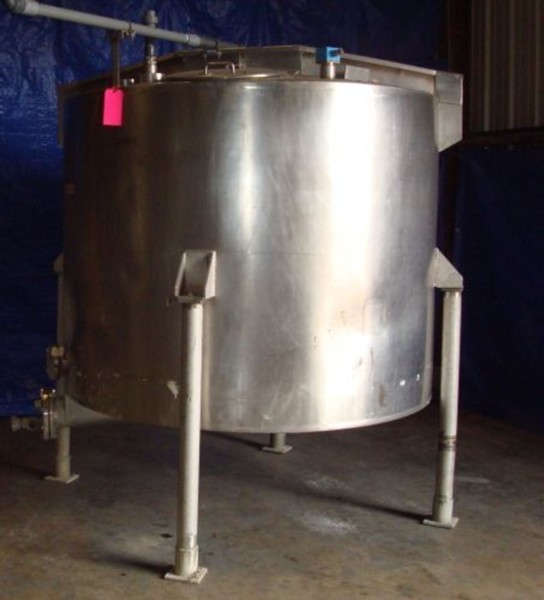 1300 gallon stainless steel tank