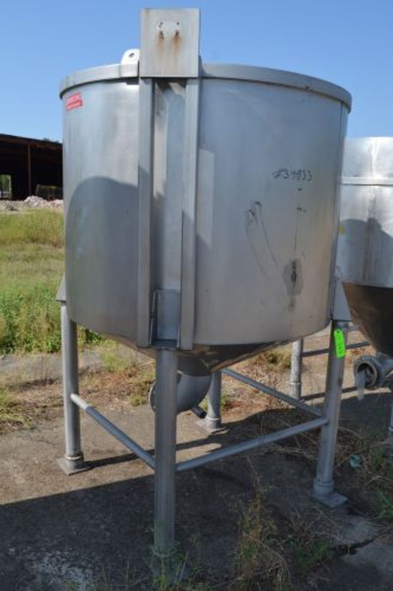 500 gallon stainless steel tank - Image 2 of 4