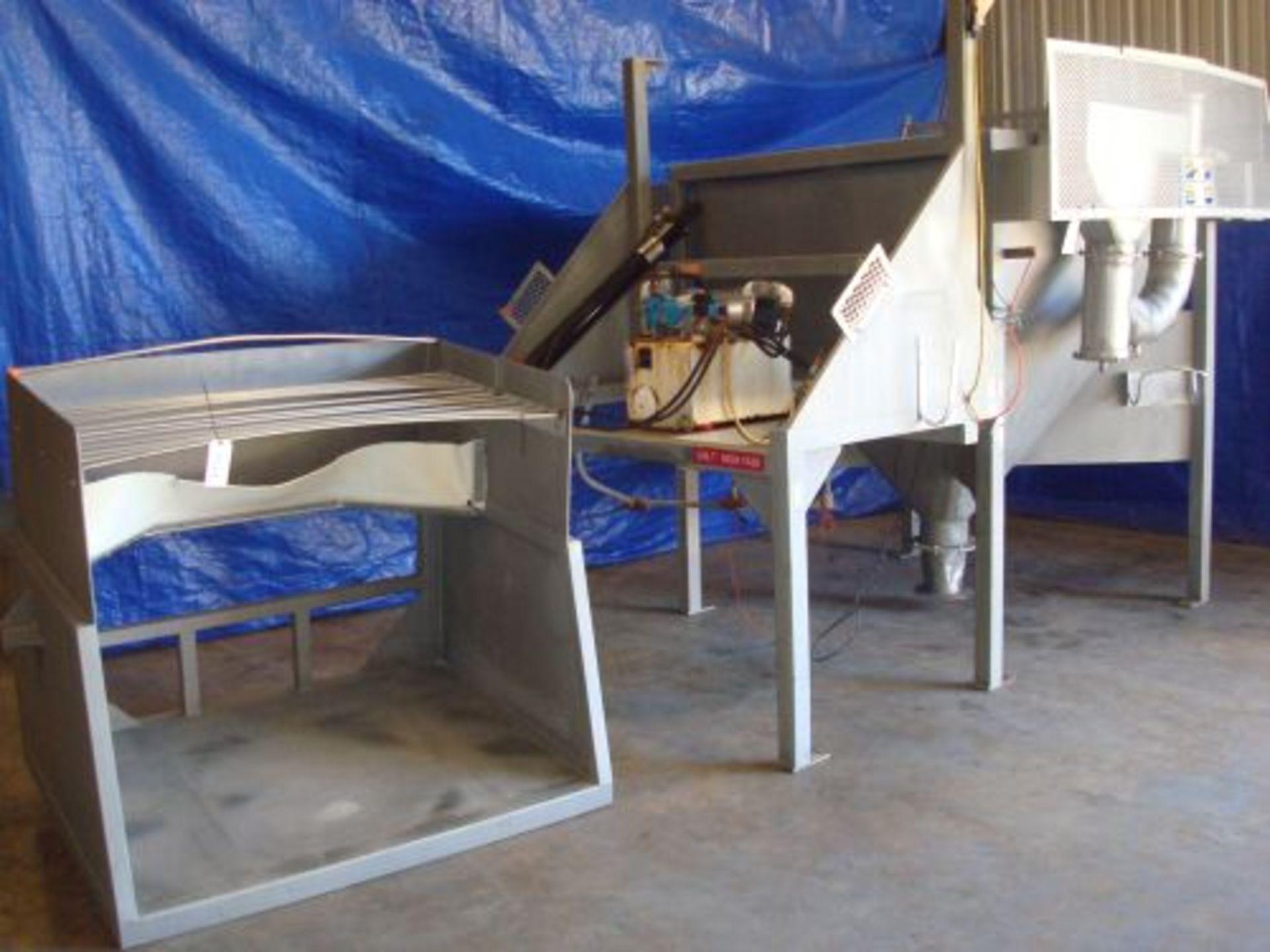 Stainless steel dumper and hopper station