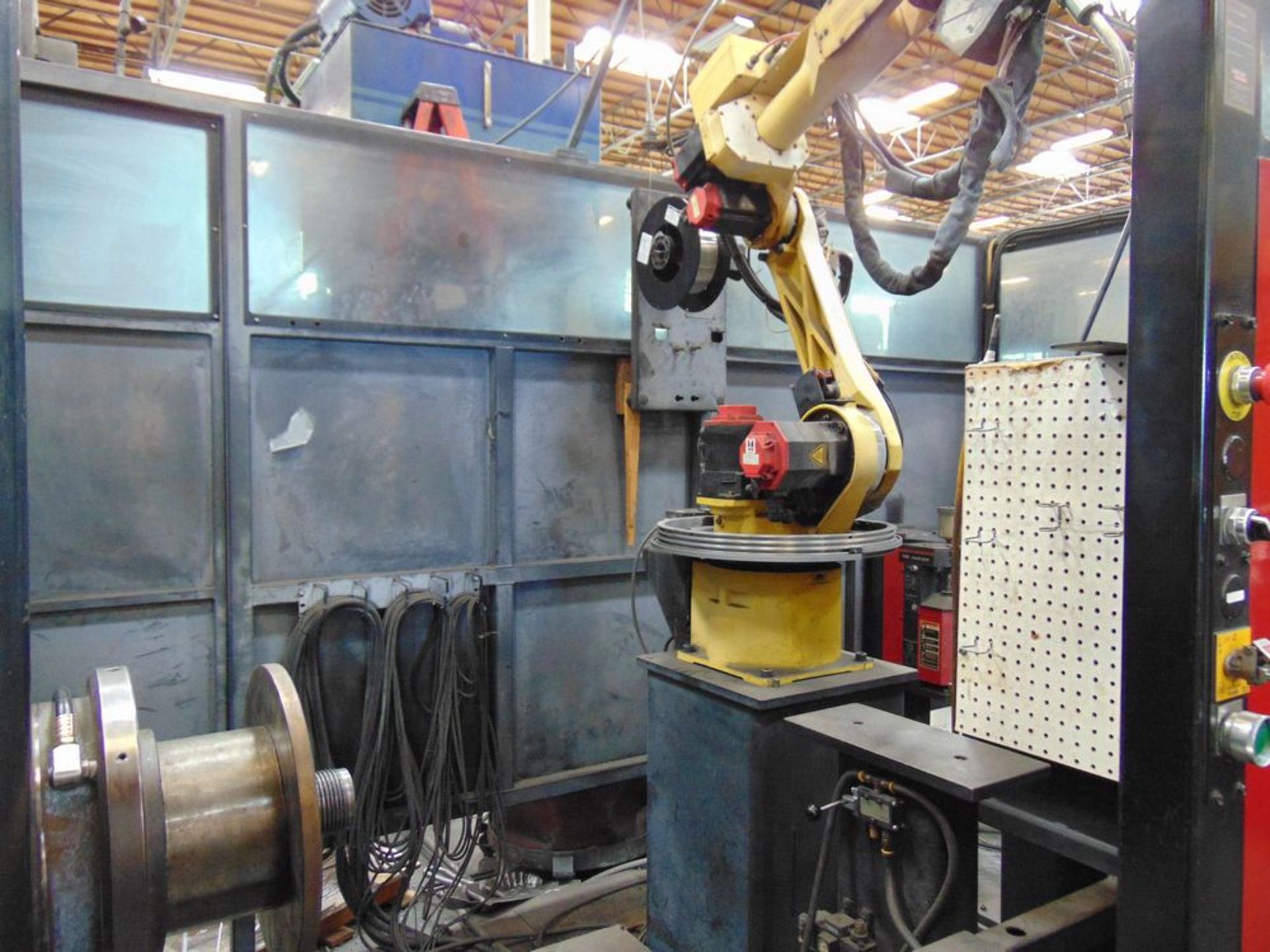 Lincoln System 30, 6-Axis Robotic Welder w/ Dual Spinning Chucks, Fanuc ARC Mate 100iB Robot & - Image 5 of 6