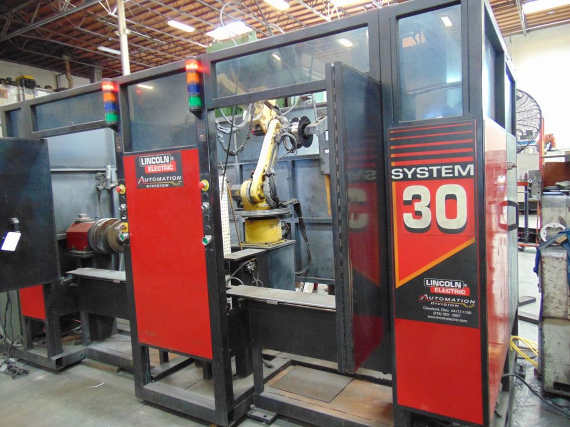 Lincoln System 30, 6-Axis Robotic Welder w/ Dual Spinning Chucks, Fanuc ARC Mate 100iB Robot & - Image 2 of 6