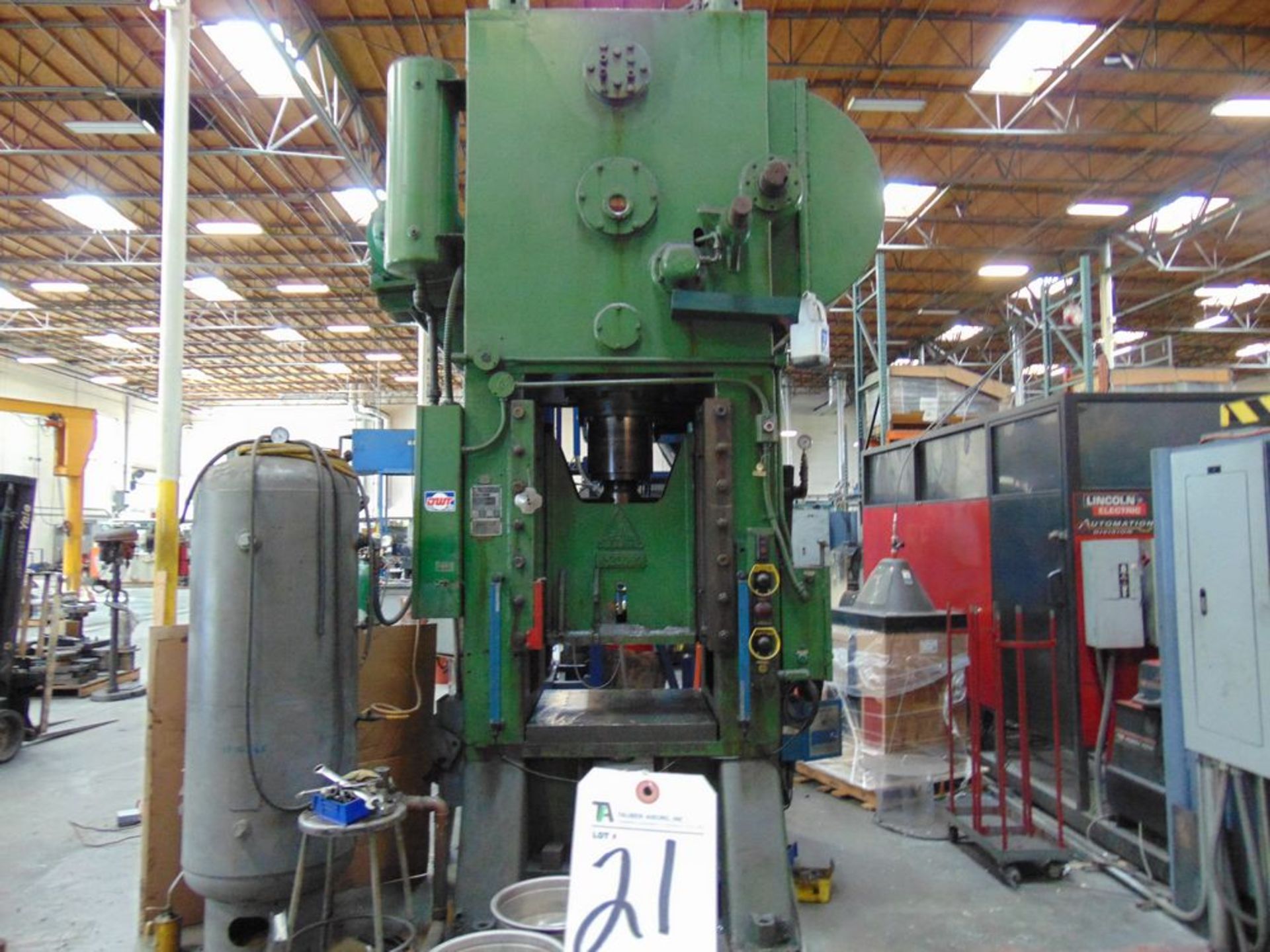 Clearing mod. K-1200-30, 4-Port Hydraulic Press w/ 3' x 4' Pallets, 6" Slide Stroke, 40 SPM w/ Air