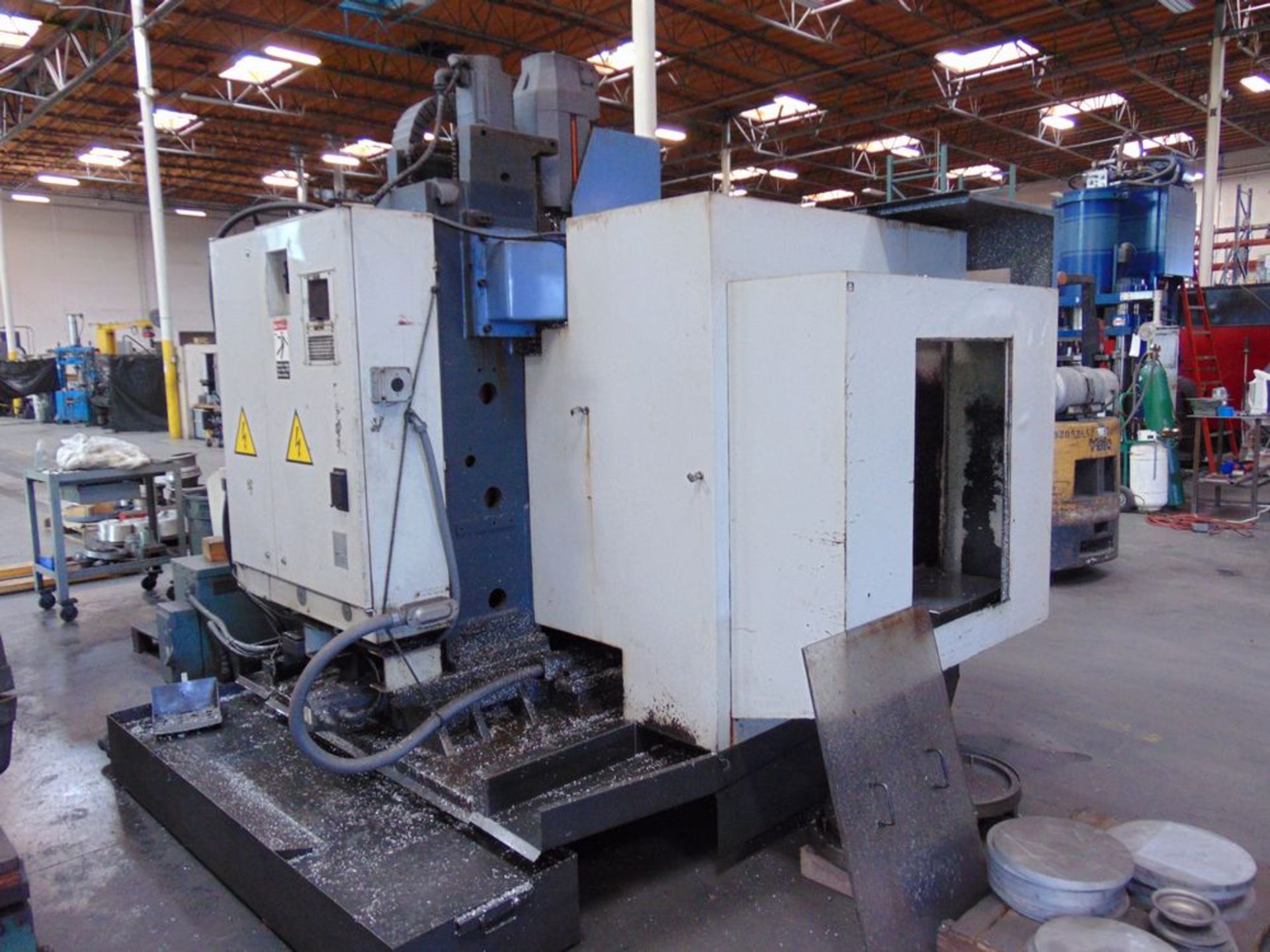 Leadwell mod. V-40, CNC Vertical Machine Center w/ Dual Pallet Changer, 20-Post ATC w/ Mitsubishi - Image 3 of 5