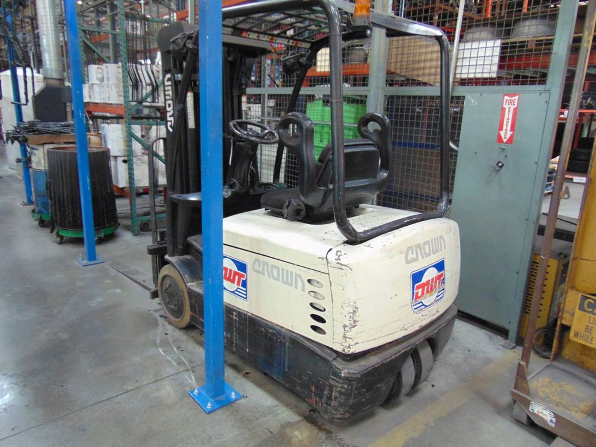 Crown mod. SC4000 Series, 2,250lb Cap. Electric Forklift, 36 Volt w/ Charger (Hours n/a); S/N - Image 2 of 2