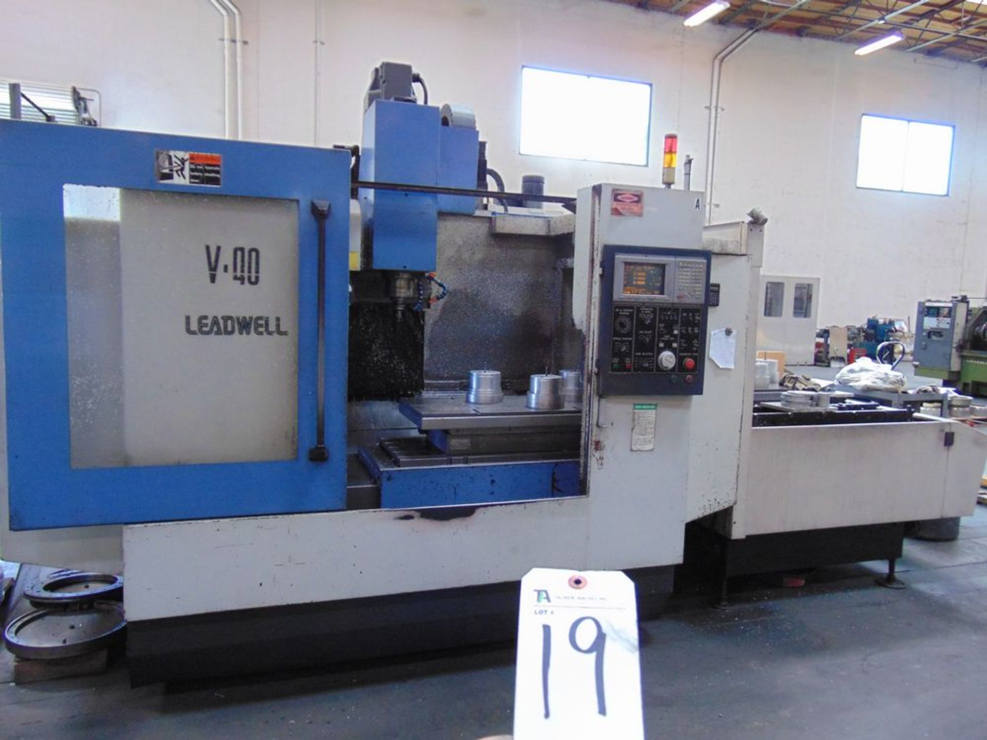 Leadwell mod. V-40, CNC Vertical Machine Center w/ Dual Pallet Changer, 20-Post ATC w/ Mitsubishi