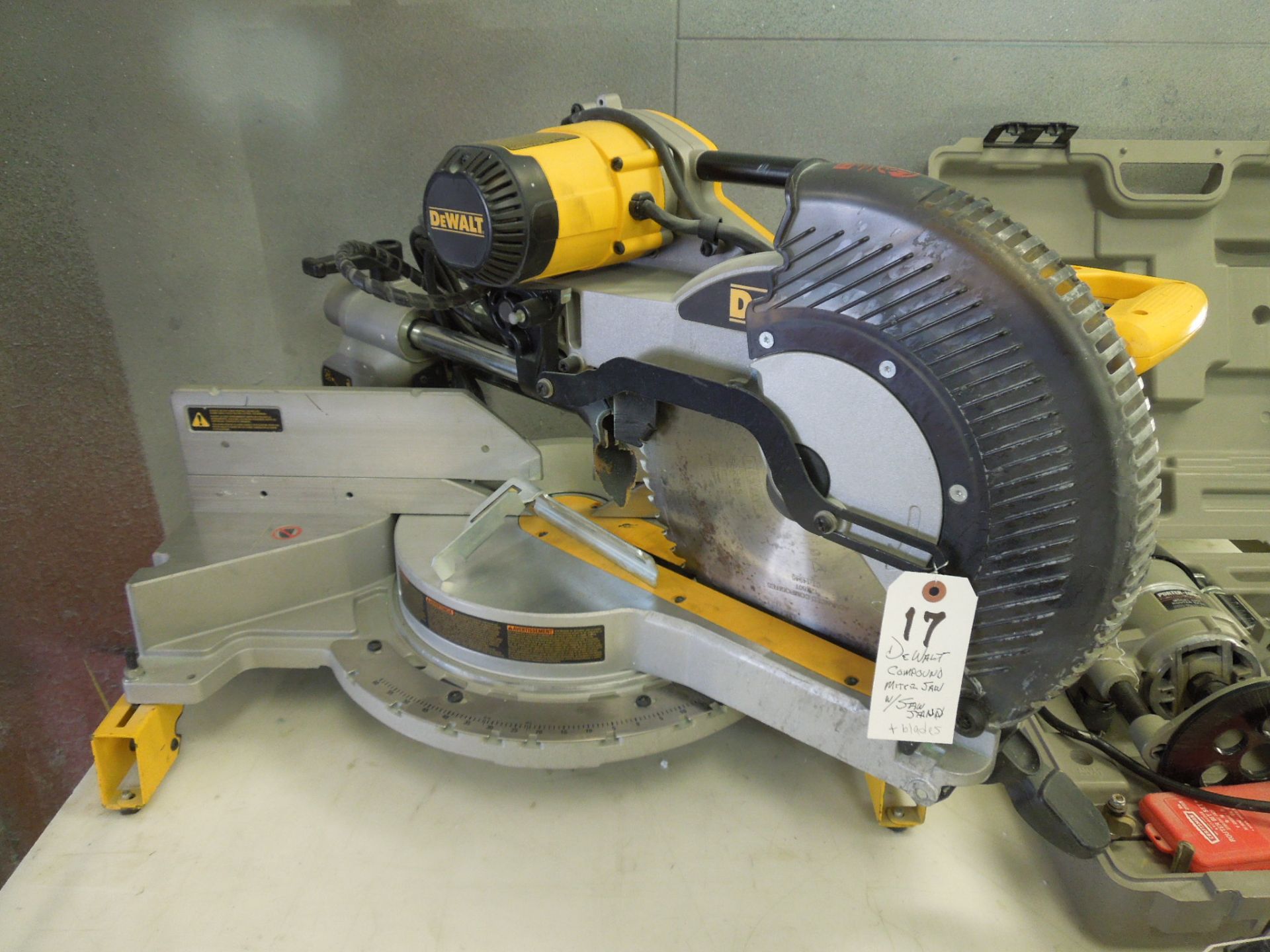 DeWalt Compound Miter Saw w/ Saw Stand (below) & Blades