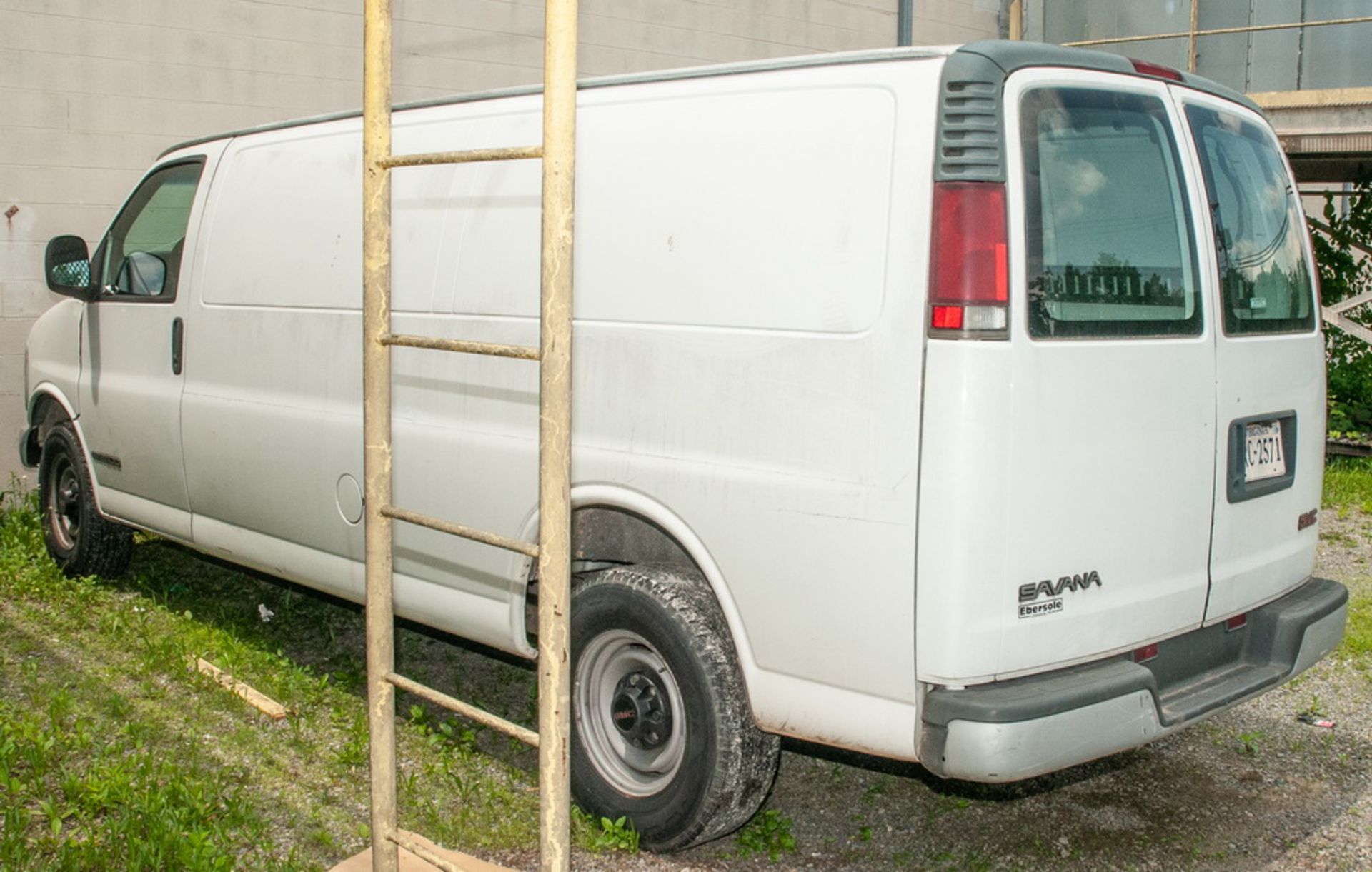 GMC 2500 Savana Work Van, Driver Interior Door Panel Missing - Image 2 of 6