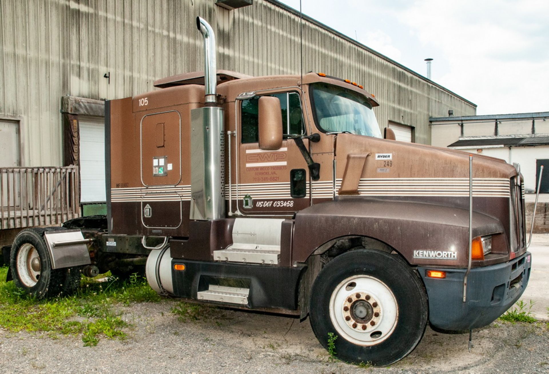 Kenworth Tractor w/Sleeper, 26559.6 Miles, Listed as Yard Truck - Image 2 of 8