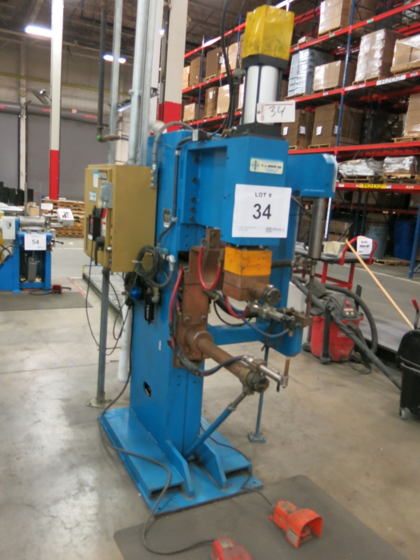 2014 T.J. Snow 100 KVA @ 50 Percent M.F.D.C. Dual Head Spot Welder