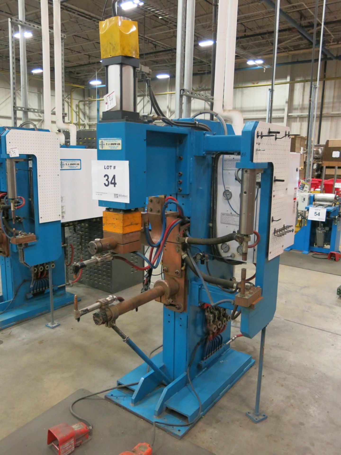 2014 T.J. Snow 100 KVA @ 50 Percent M.F.D.C. Dual Head Spot Welder - Image 2 of 3