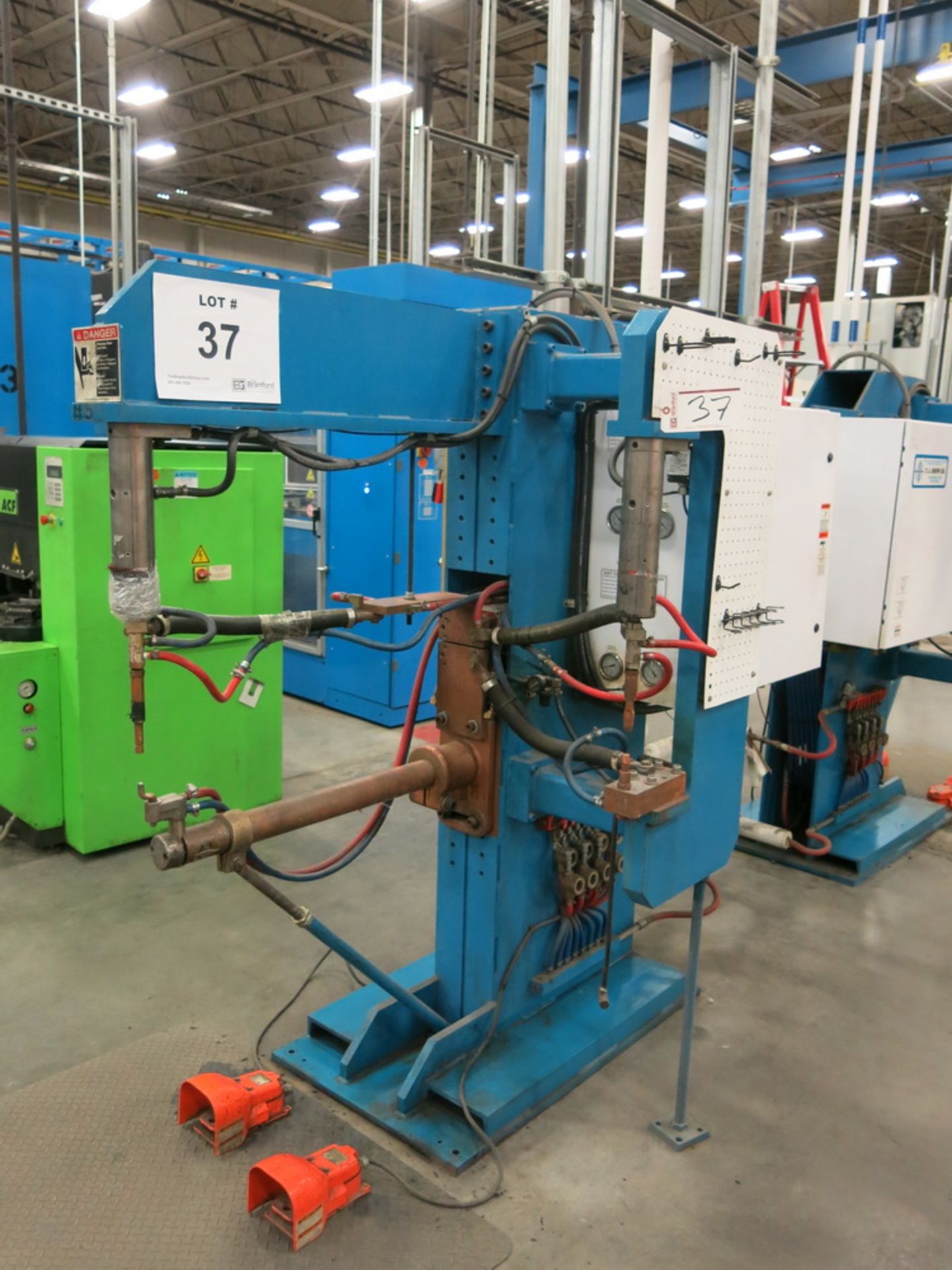 2014 TJ Snow 100 KVA @ 50 Percent M.F.D.C. Dual Head Spot Welder