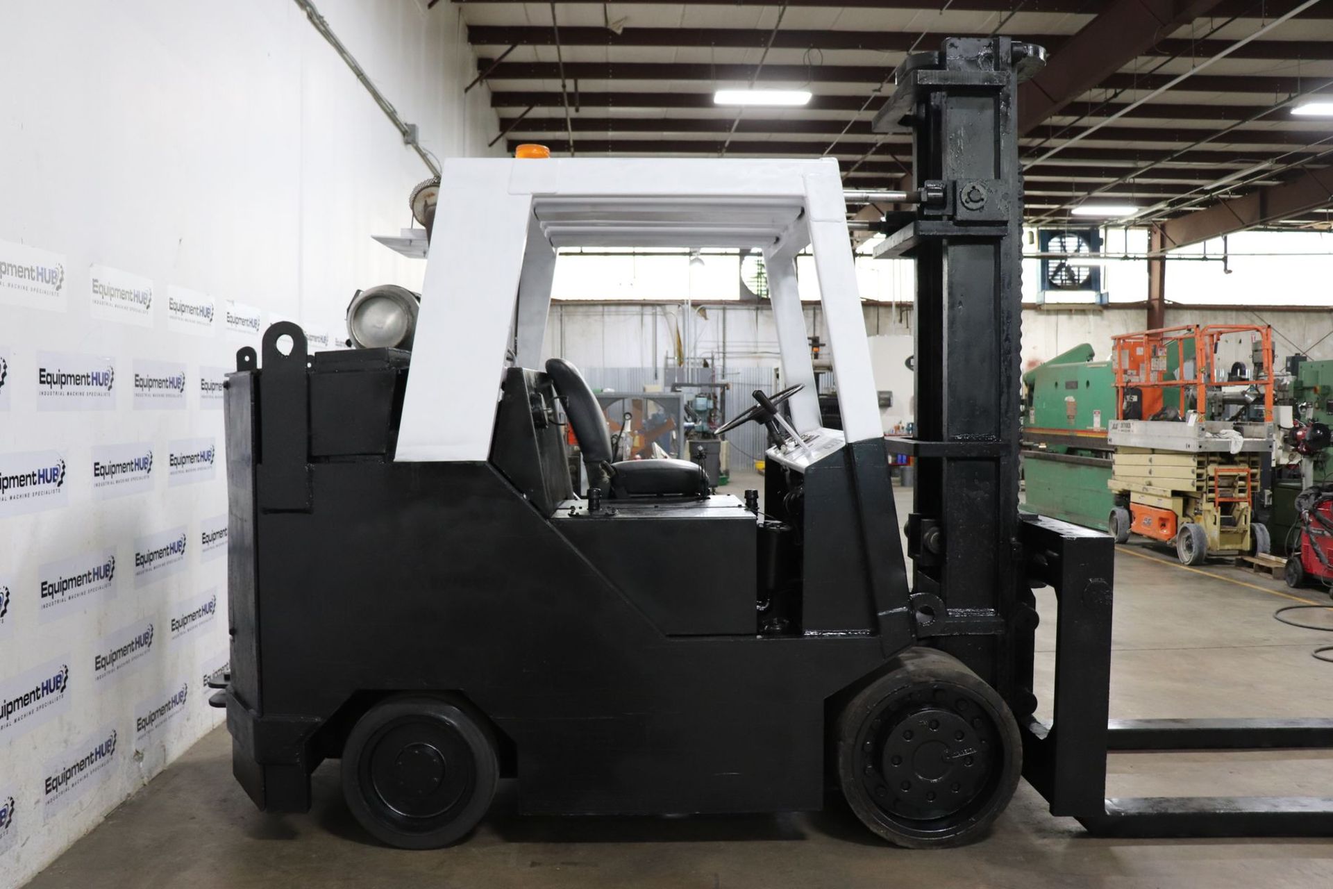 Erickson E250 Rigger Style 25,000 Lb. Capacity ForkLift - Image 6 of 11