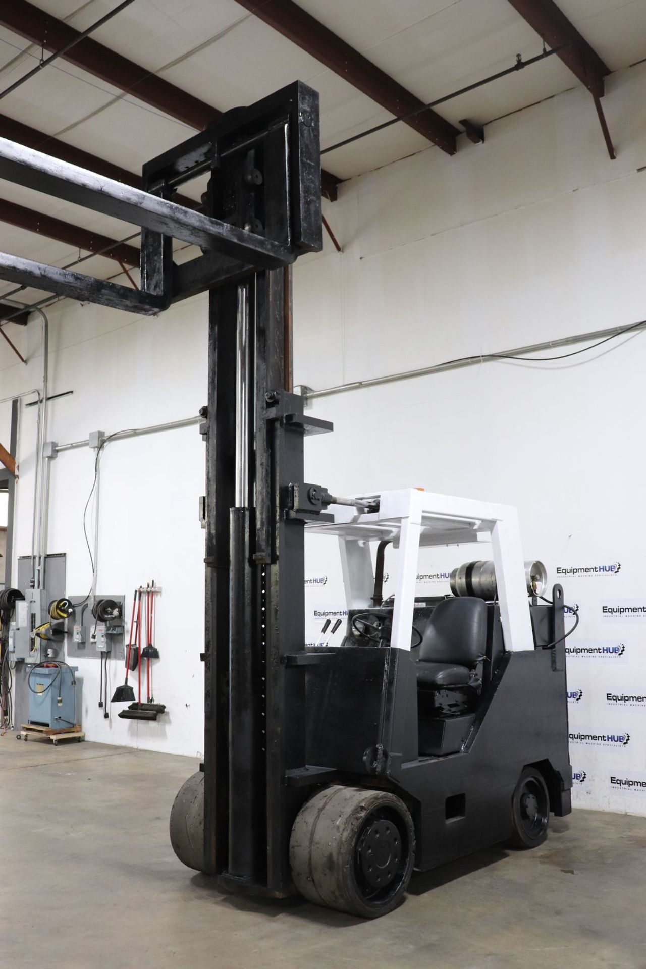 Erickson E250 Rigger Style 25,000 Lb. Capacity ForkLift - Image 11 of 11