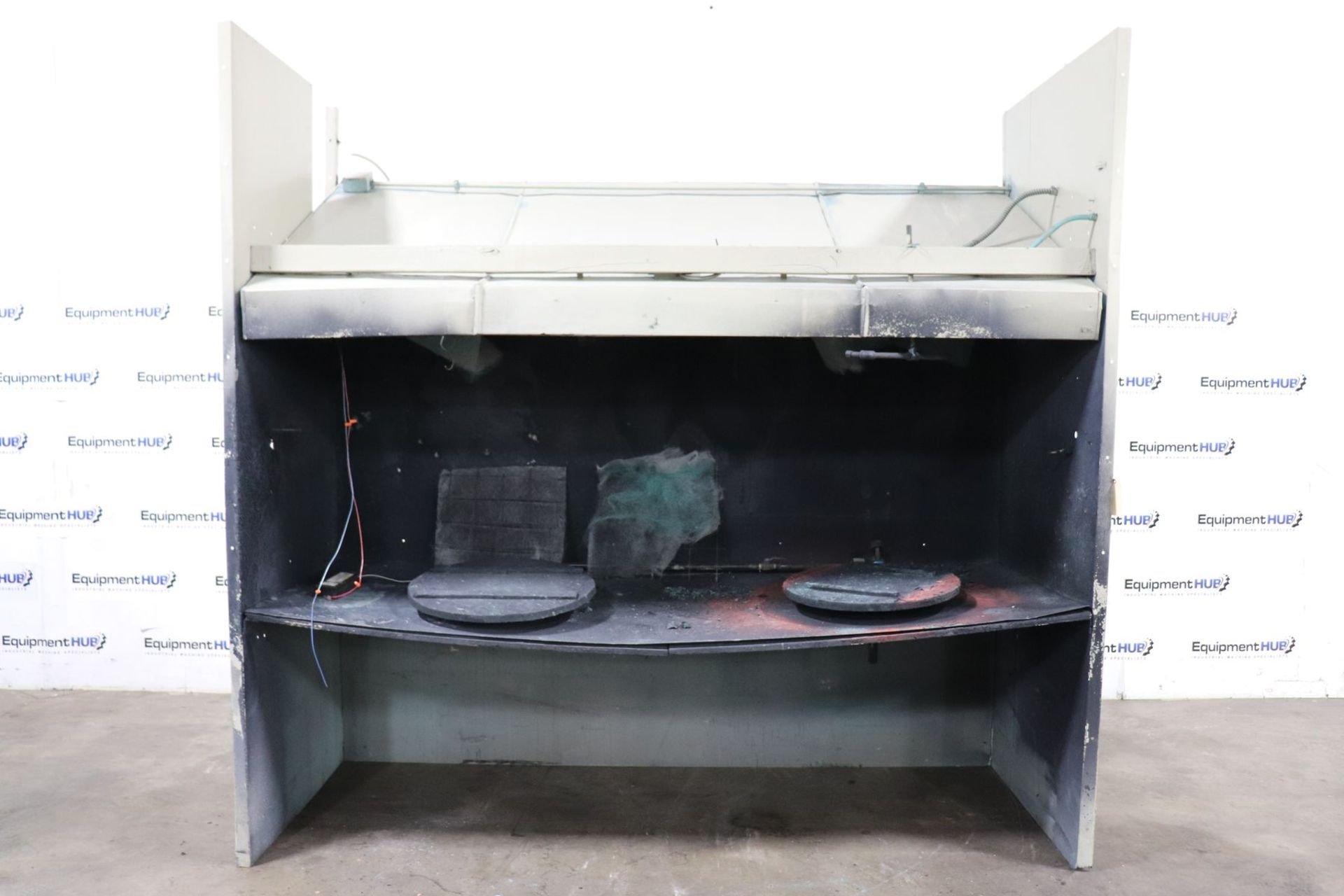 Open Front Bench 107″ W x 42″ D x 34″ H Paint Spray Booth w/ (2) Exhaust Fans