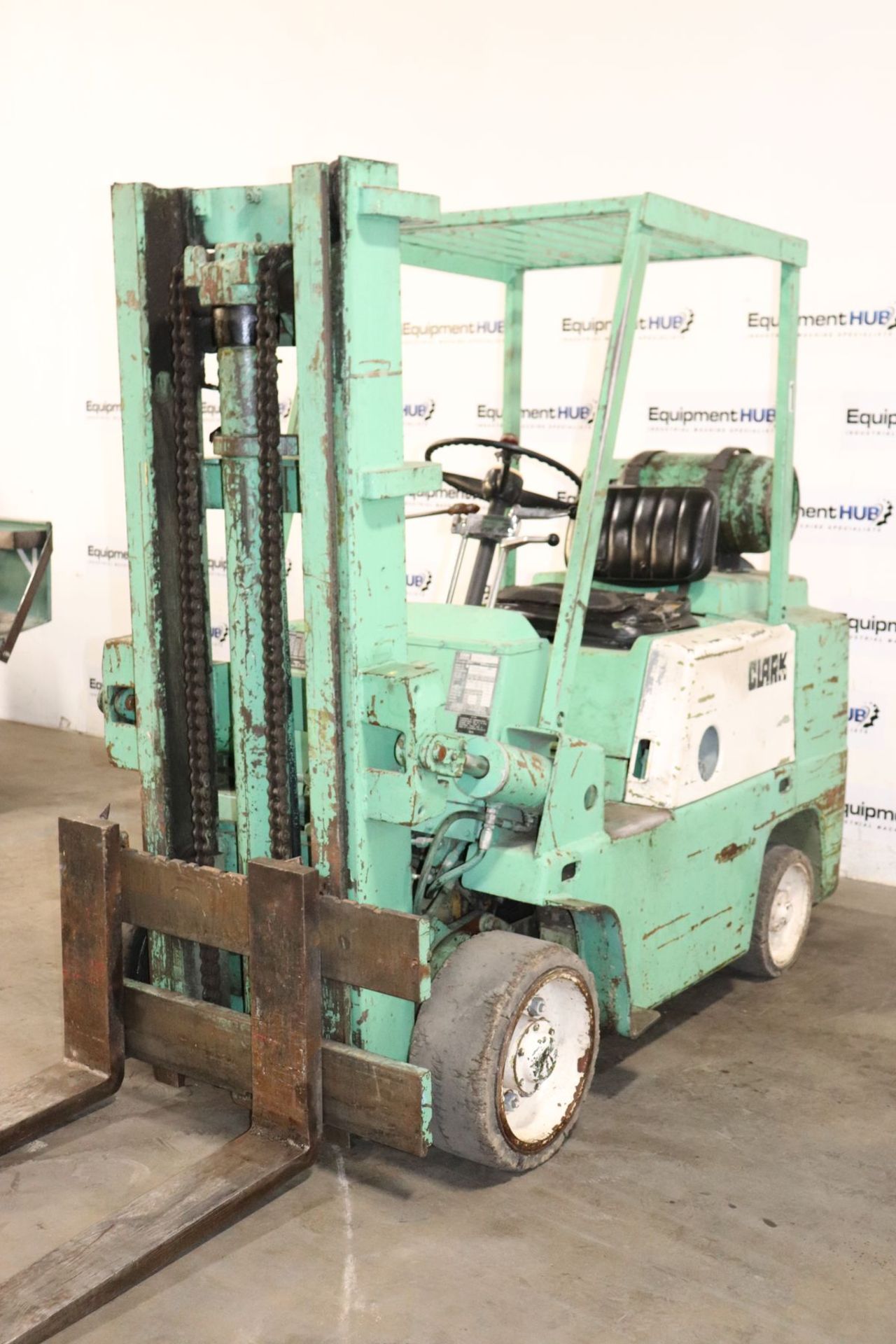 Clark C500-S80 8000 Lb. Capacity Forklift - Image 5 of 18