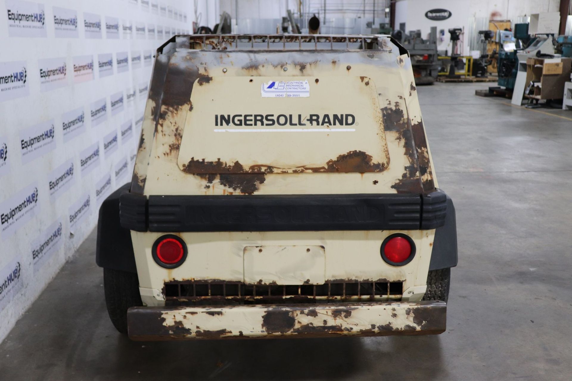 Ingersoll Rand P185WJD 185 CFM Portable Towable Air Compressor - Image 12 of 14