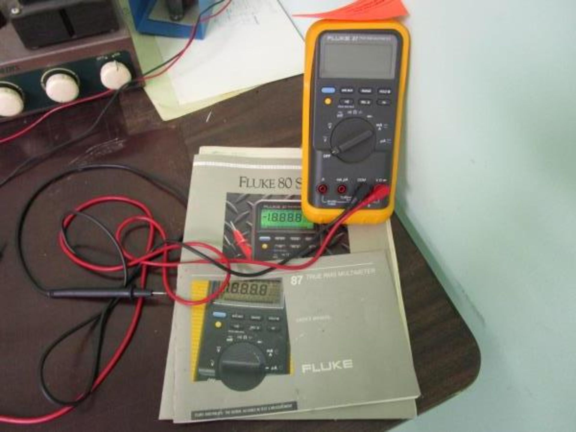 Fluke 87 True RMS Multimeter - Image 2 of 2