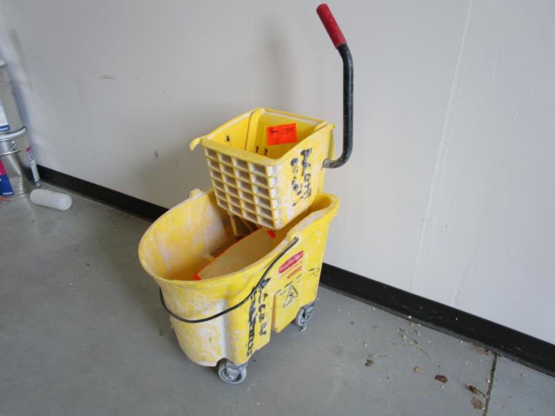 Rubbermaid Mop Bucket