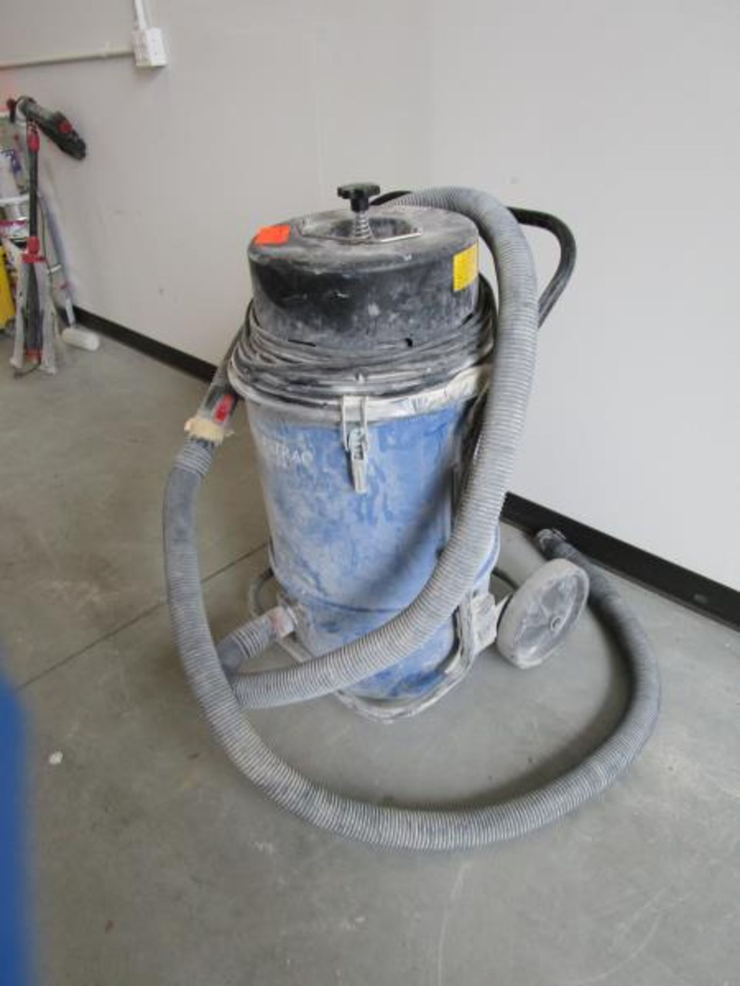 Blastrac 10.5 Gal. Compact Dust Collector, Model: BDC1216 , SN: 05AG08 - Image 3 of 3