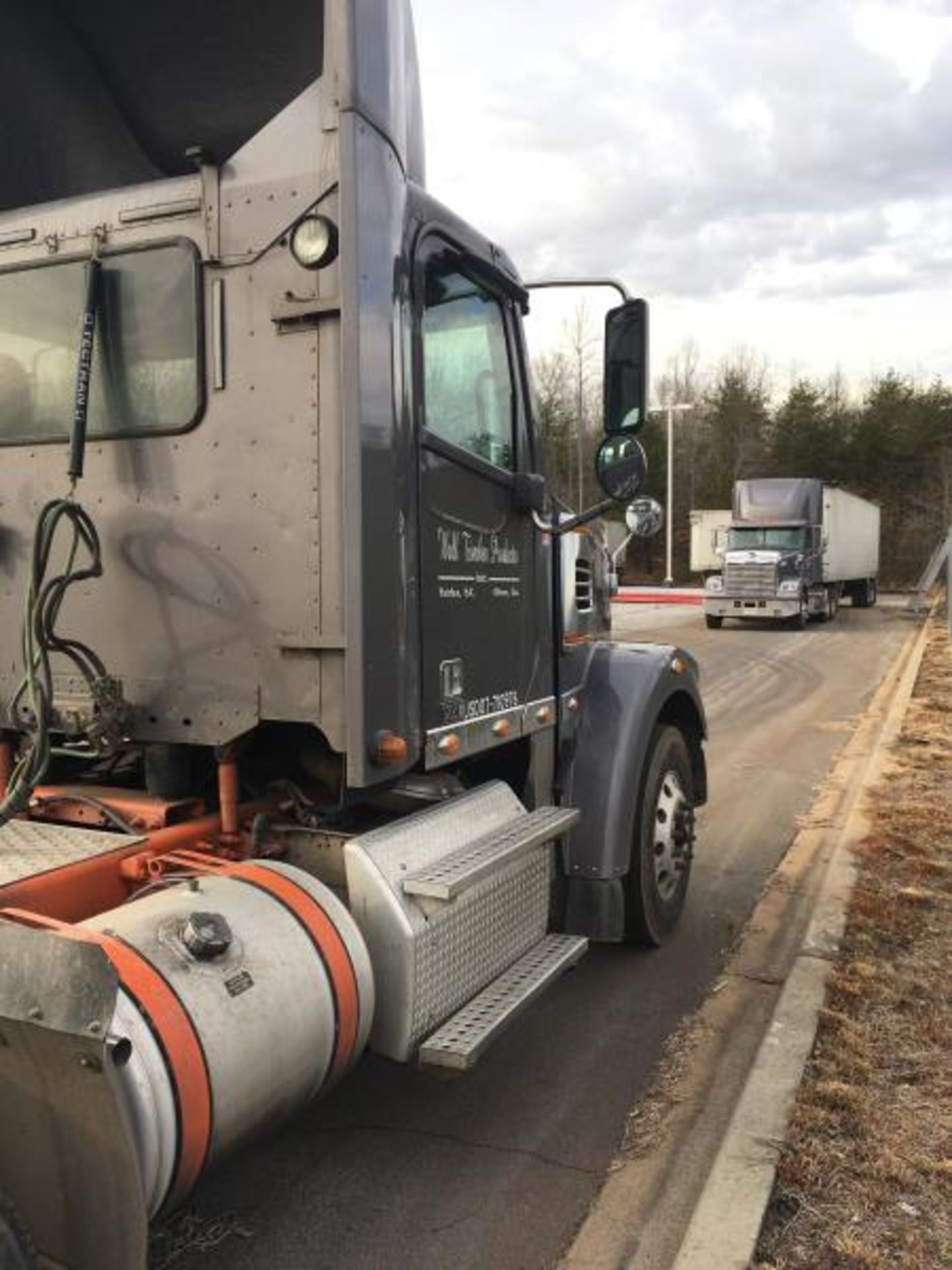 2017 Freightliner 122SD, 167,215 Miles: - Image 15 of 29