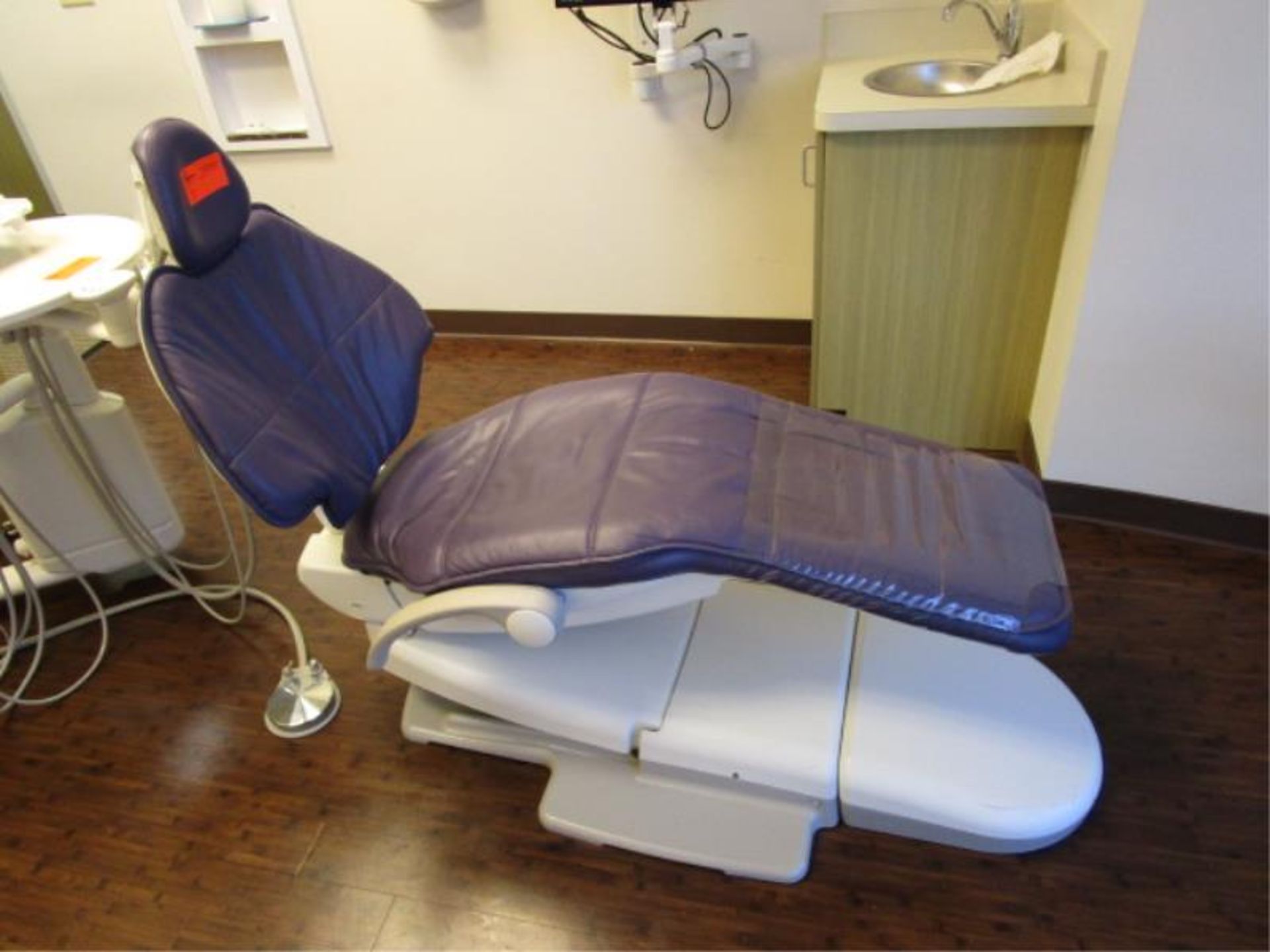 Adec Patient Exam Chair Model:511, S/N:13C77538