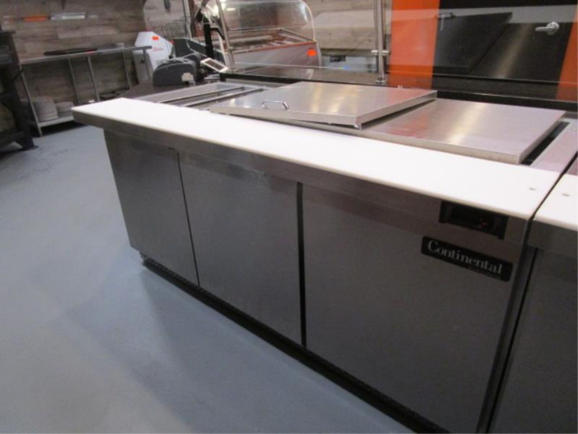 Continental Pizza or Sandwich Prep Unit, Model: SW72, SN: 15758737