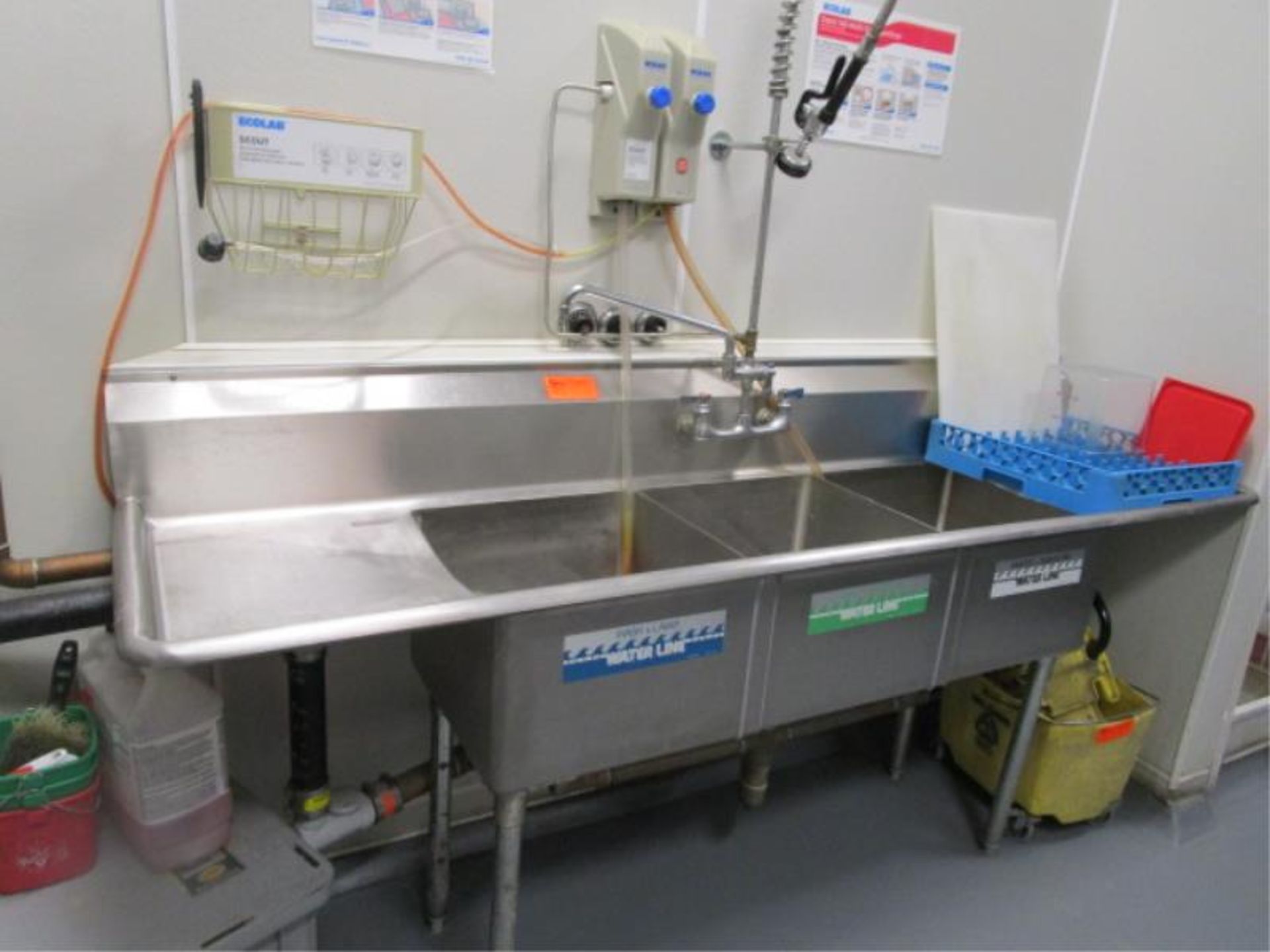 Three Compartment Sink w/ Dual Side Drainboards, Sprayer, 89" - Image 2 of 4