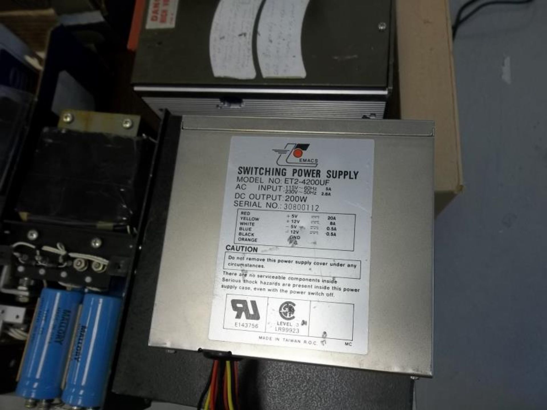 Lot - EMACS switching power supply units, mini fans, motors, vac gage - Image 6 of 7