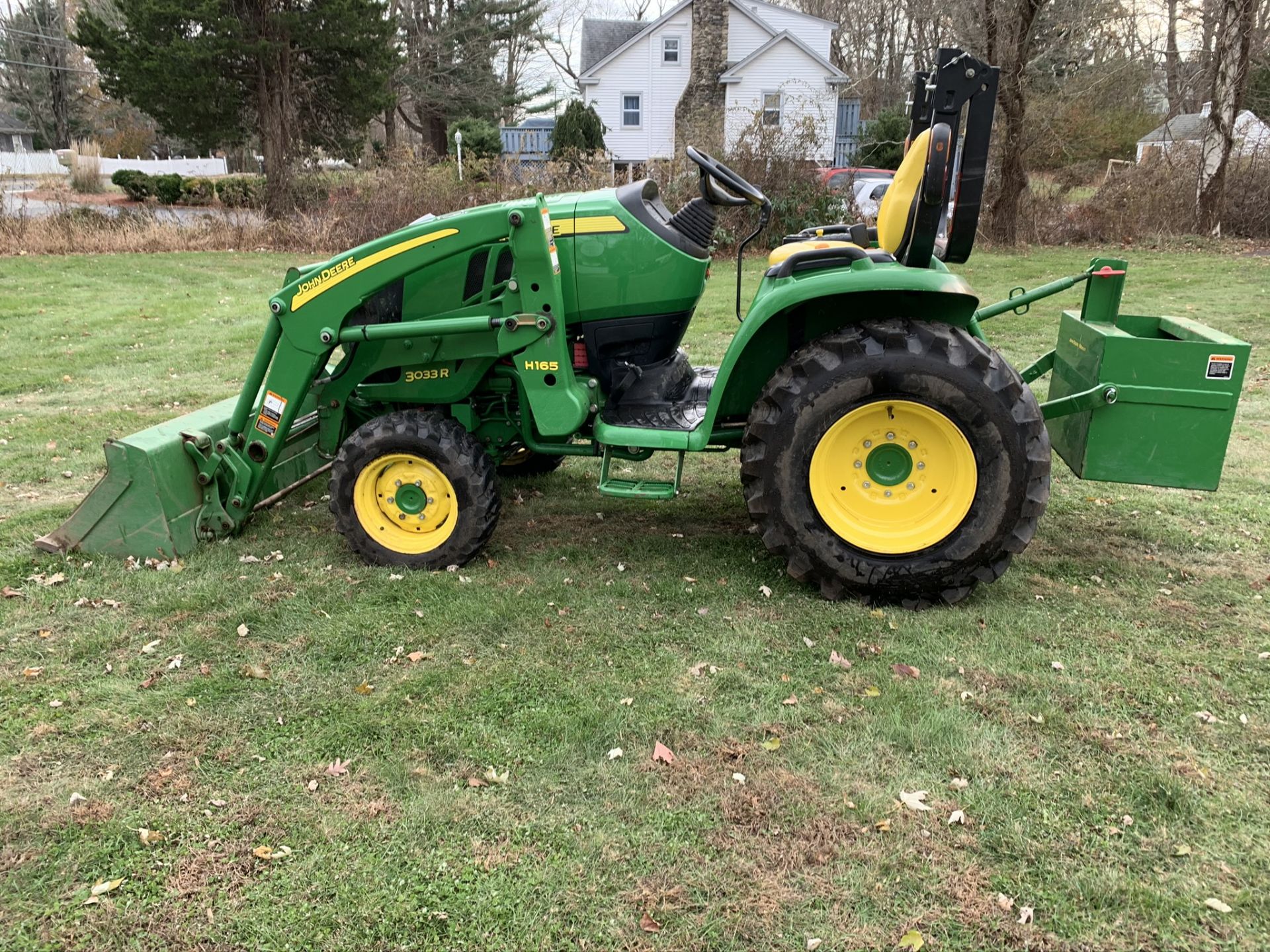 2014 John Deere 3033R Tractor w/ H1G5 Front Bucket, Rear Counter Weight, 309 Hours - Image 3 of 15