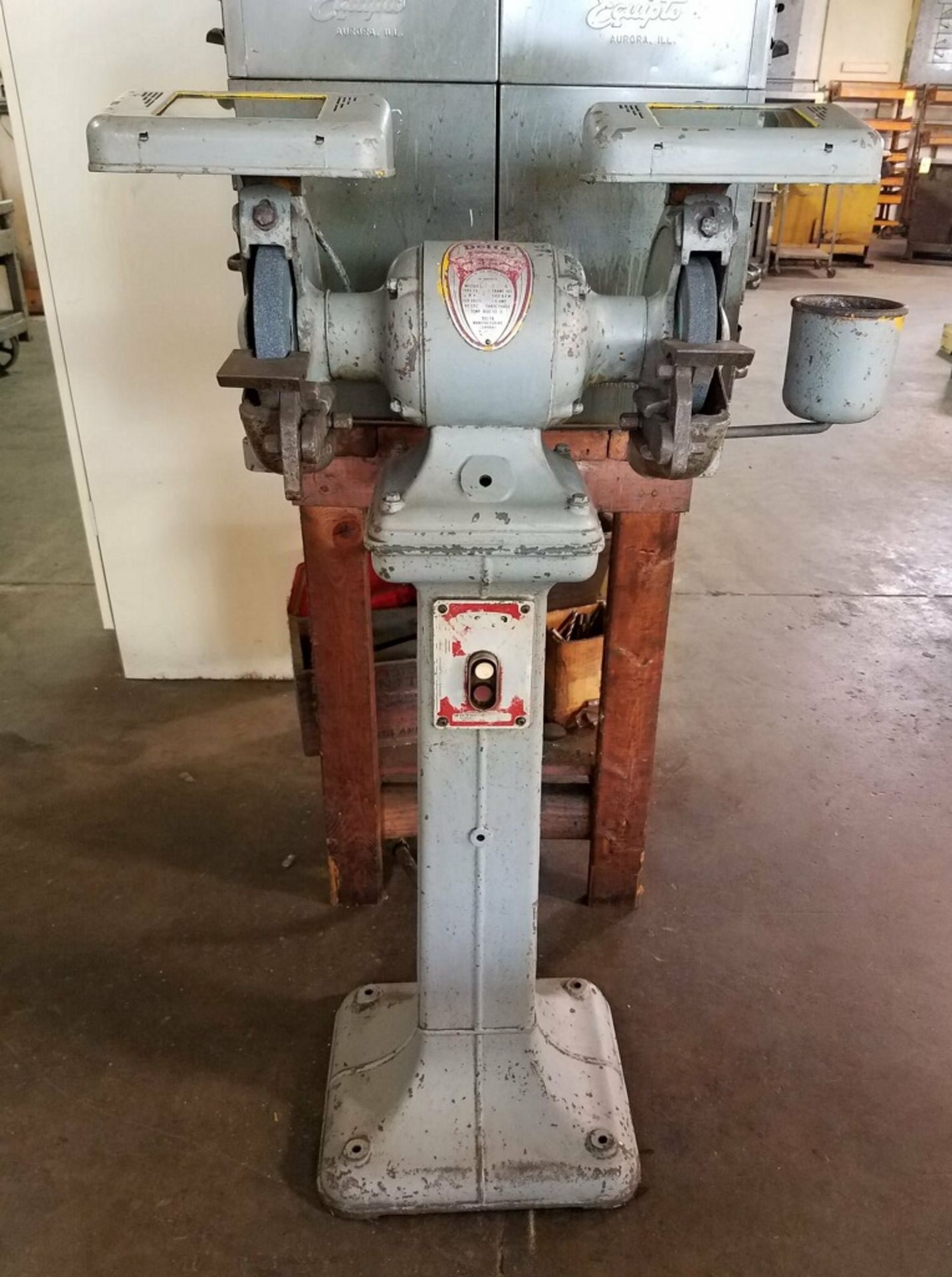 Delta 1/2 H.P. 3 phase pedestal grinder