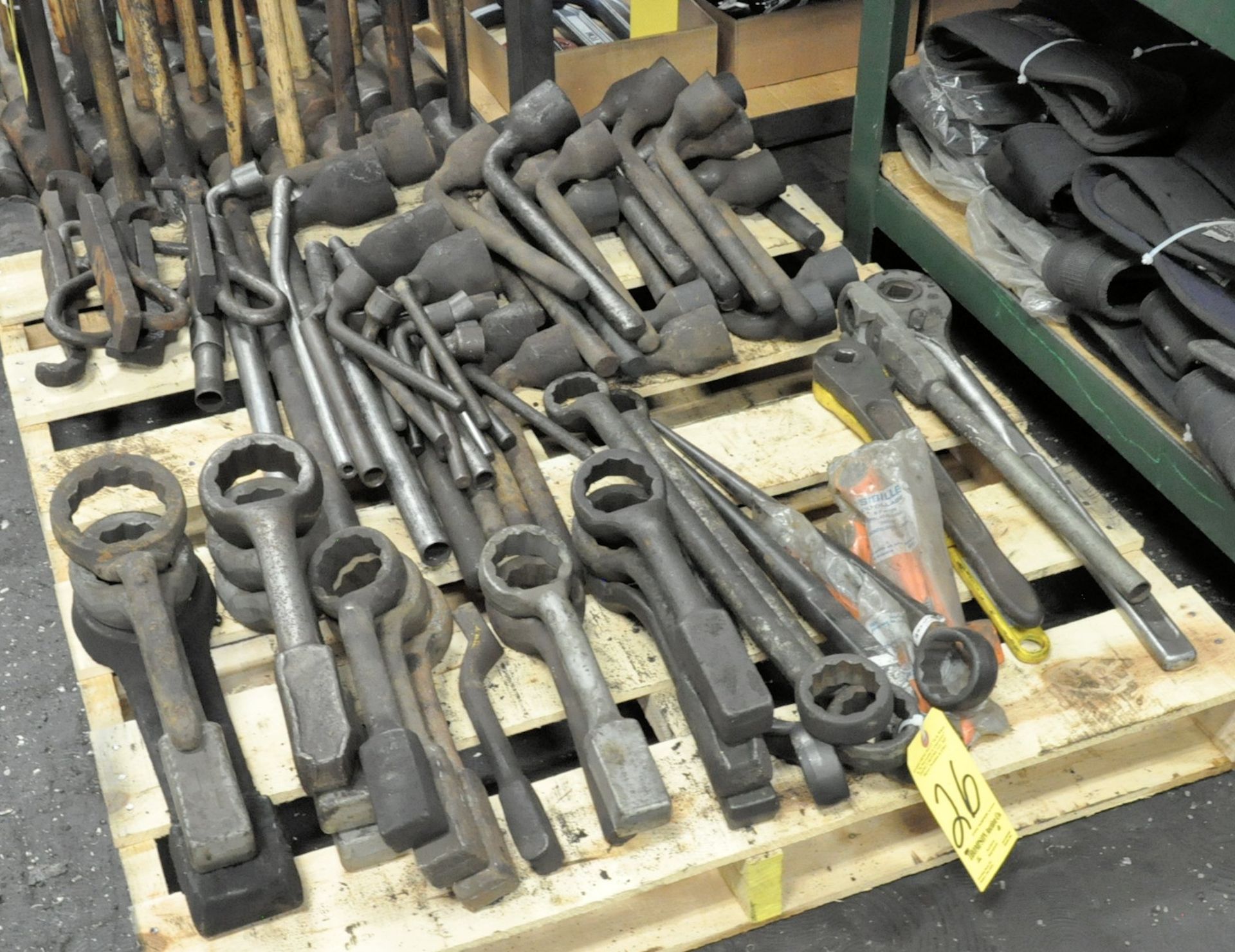 Lot-Industrial Machine Wrenches and Tools on (1) Pallet