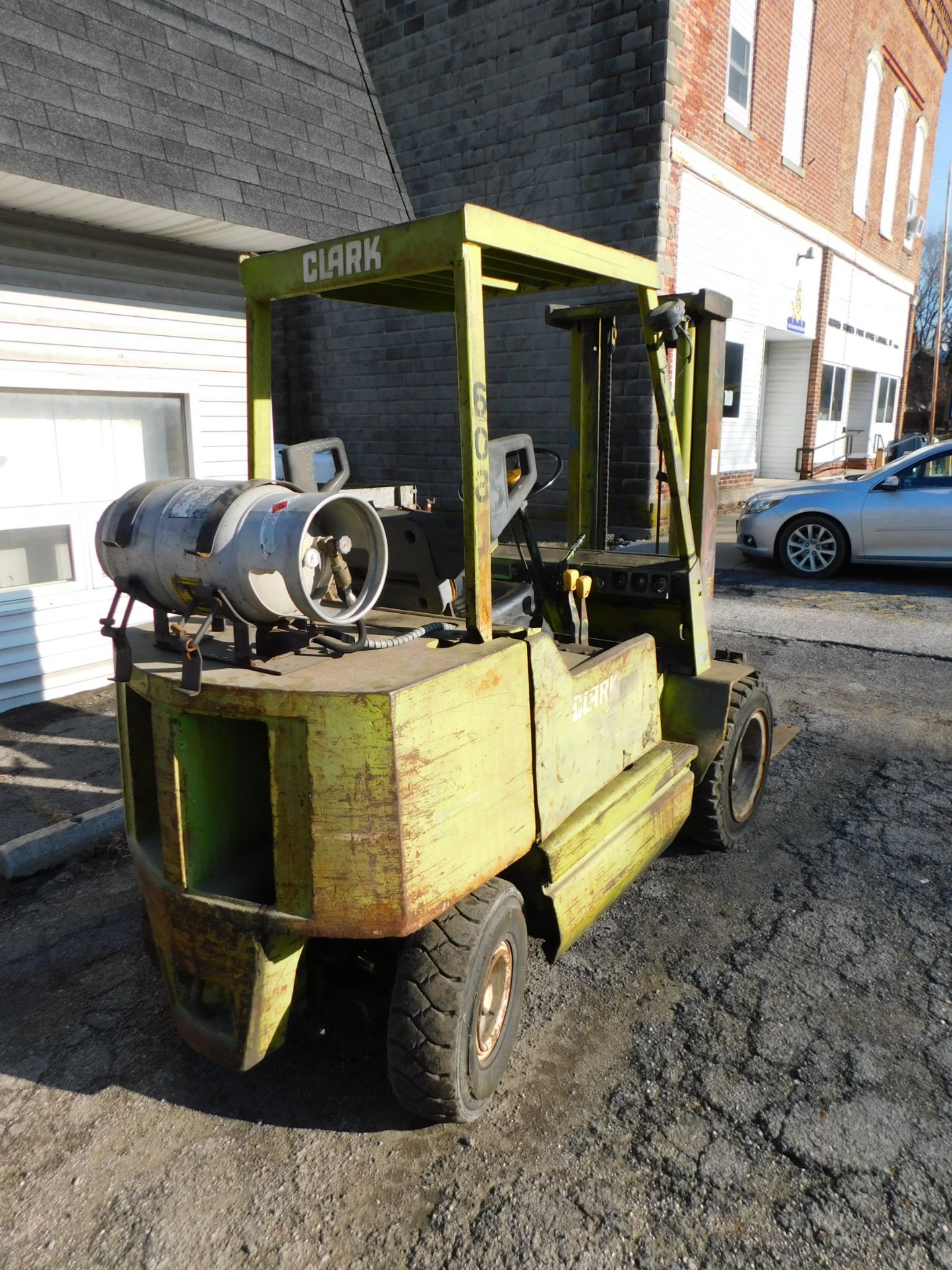 Clark Model GPX30E Fork Lift, s/n Unknown, 4,500 Lb. Capacity, LP, Hard Tire, Cage - Image 3 of 10