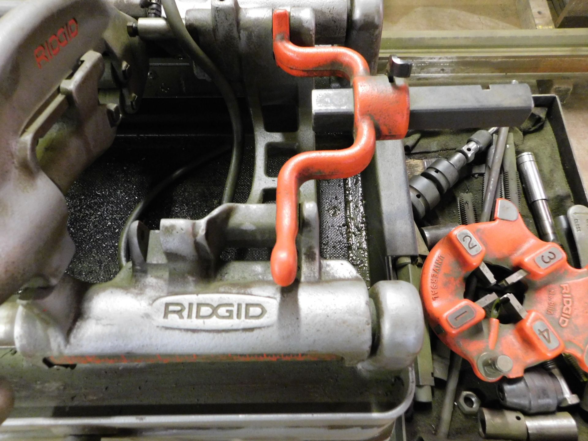 Ridgid Model 535 Pipe Threader, s/n EBE13544-0810, with Model 811A Die, Foot Pedal Controls - Image 6 of 8