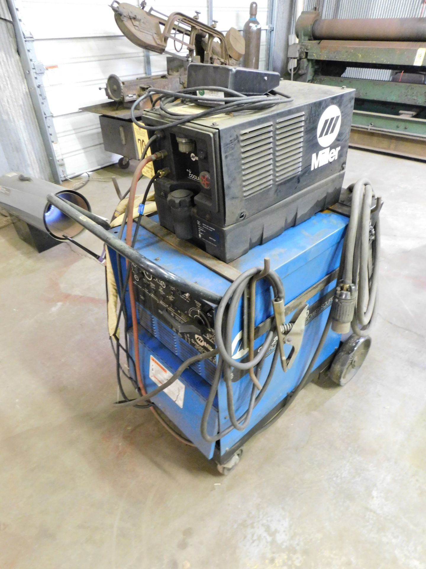 Miller Model Synchrowave 250 Tig Welder, s/n KE704190, with Miller Coolmate 3 Chiller, Foot Pedal - Image 2 of 4