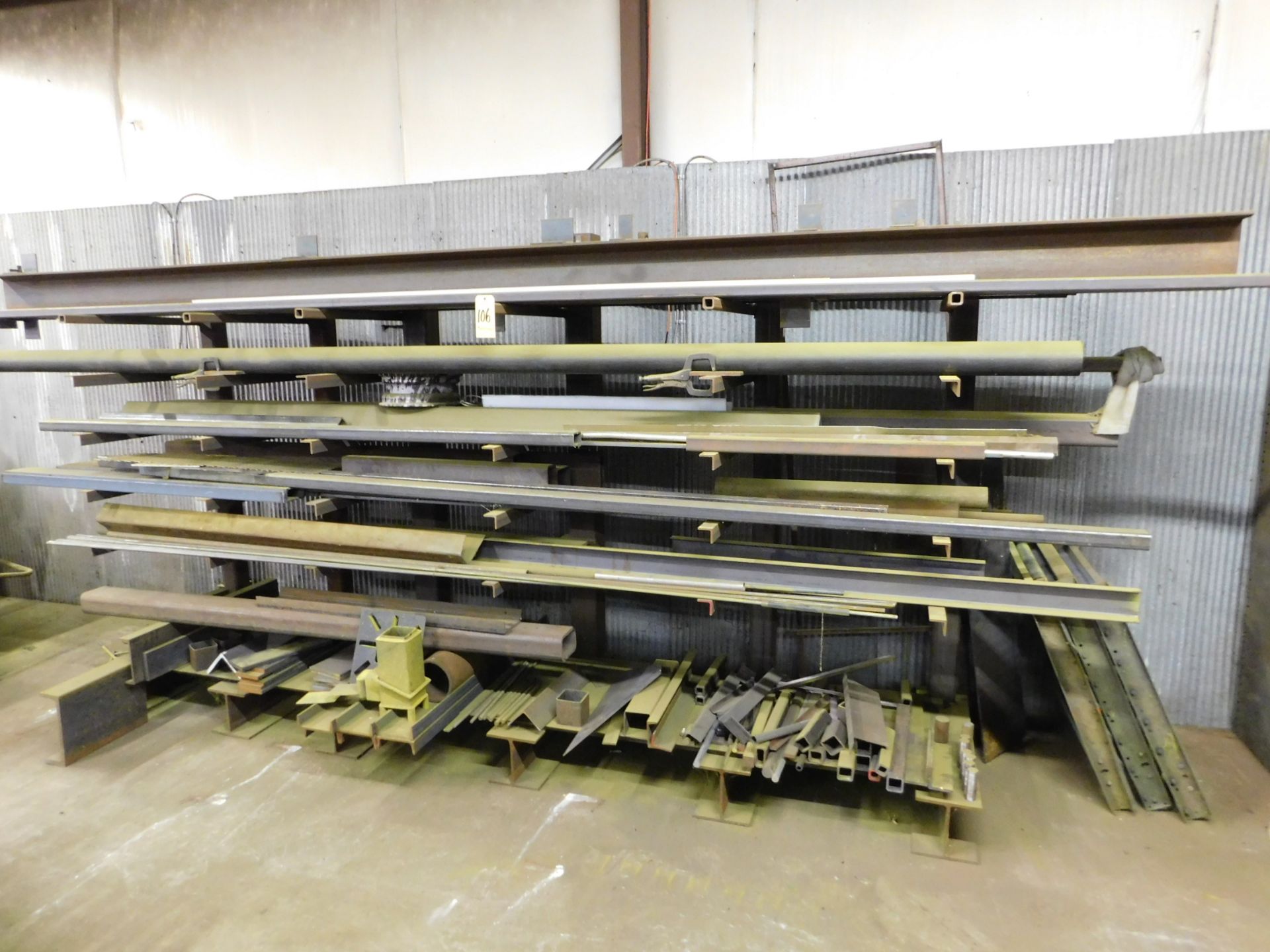 Cantilever Steel Rack with Steel Contents