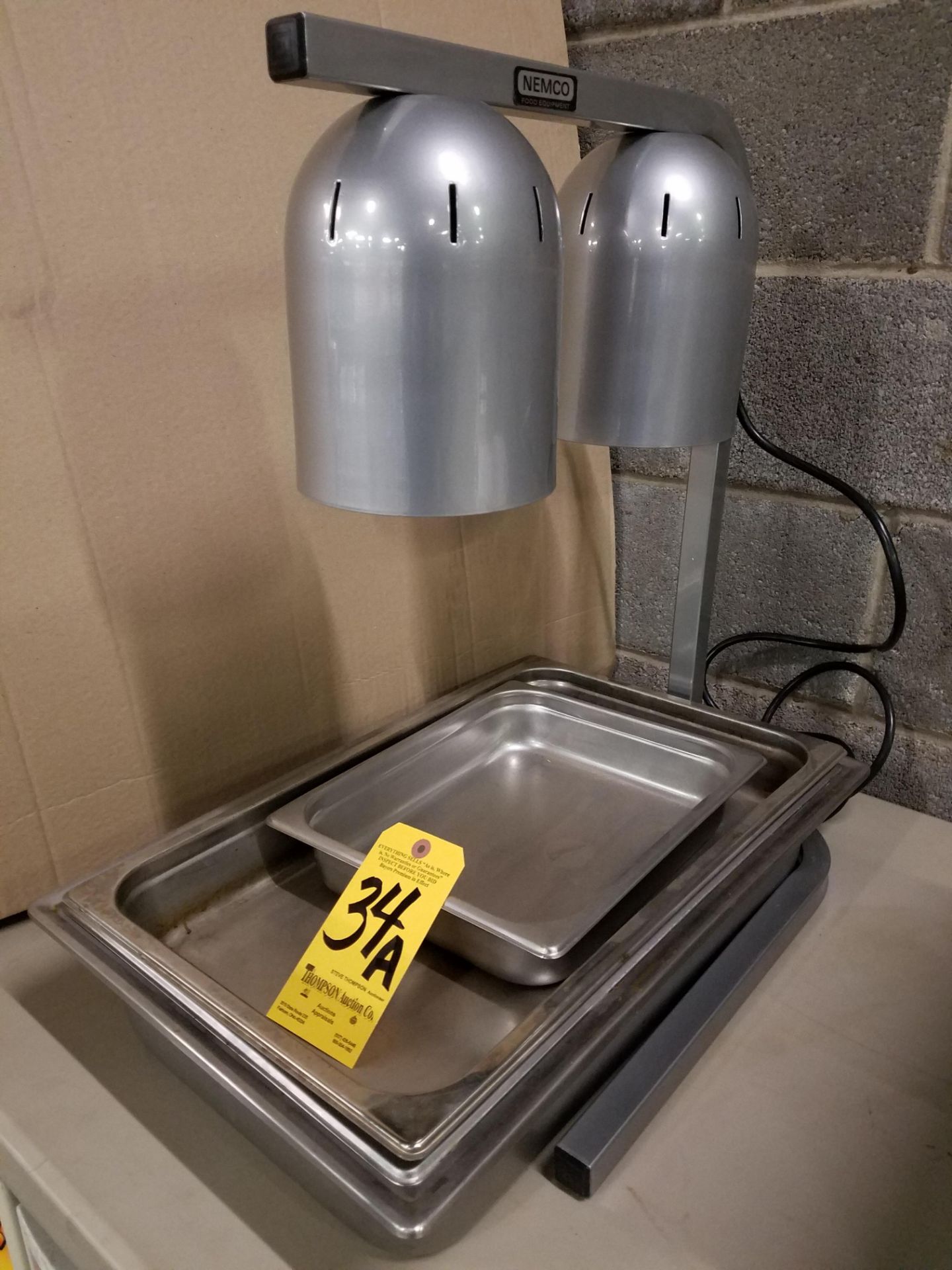 Nemco Model 6000A-2 2-Bulb Heat Lamp w/Pans