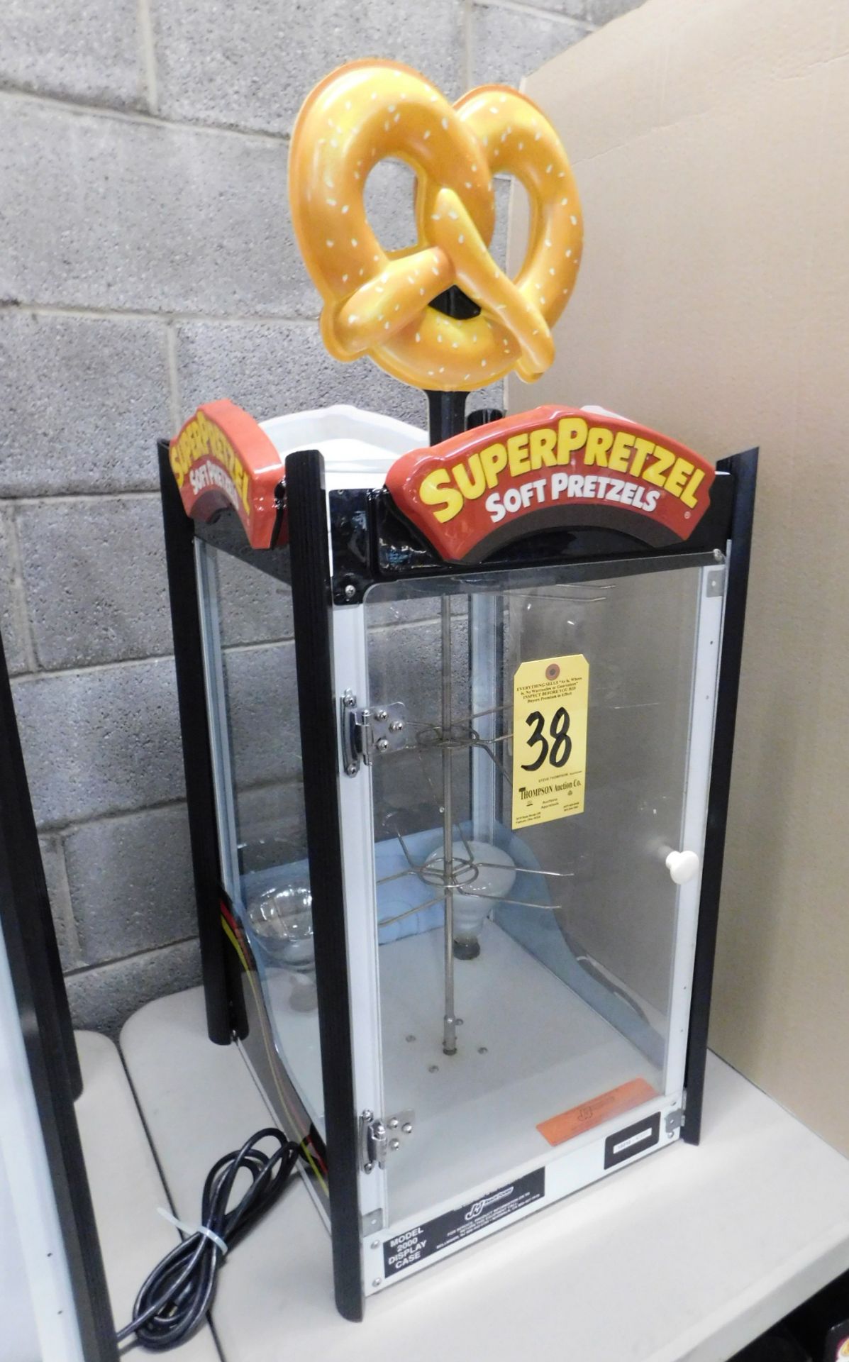 J&J Model 2000 Pretzel Warmer/Display Case