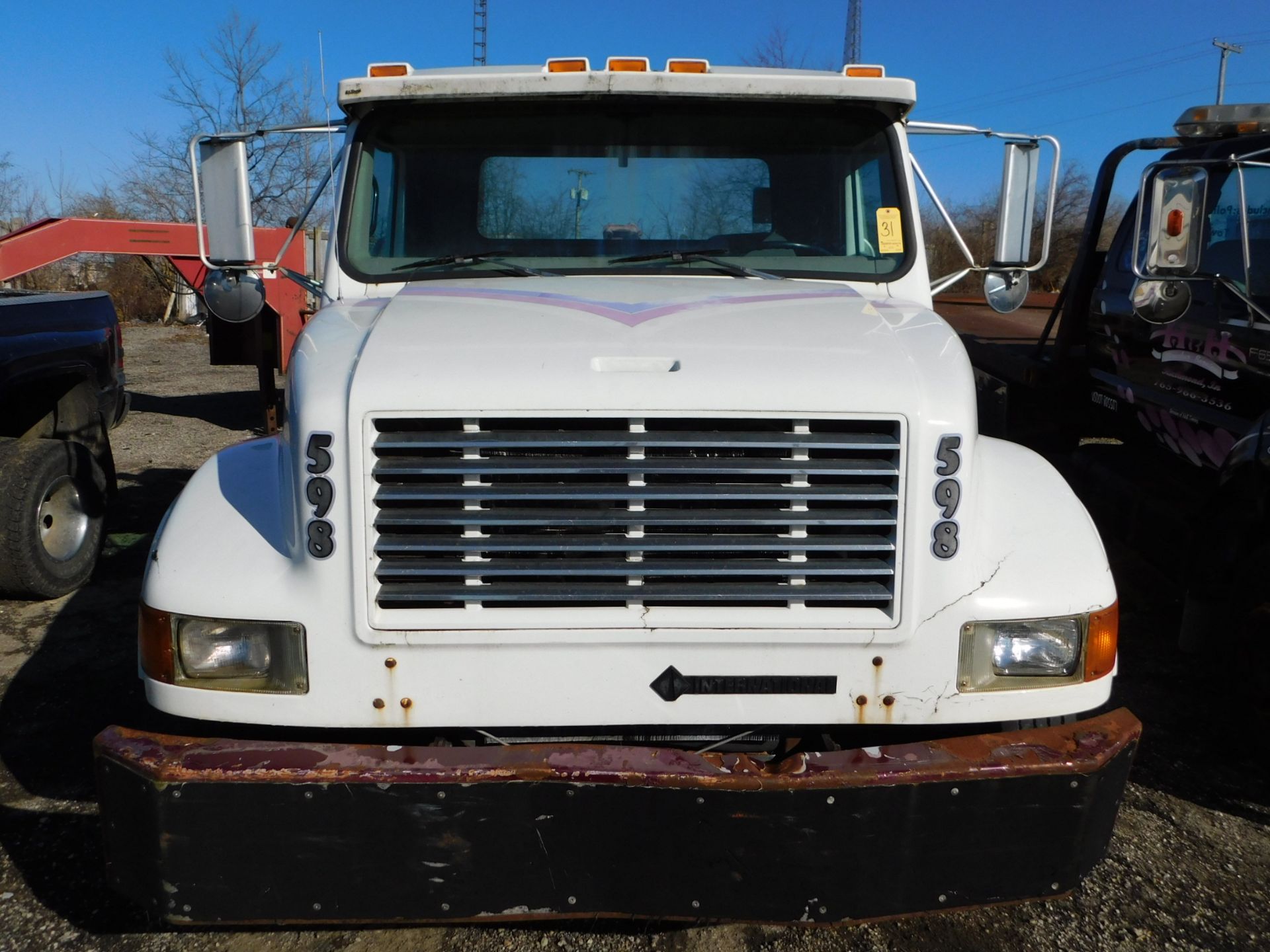 1999 International 4700/DT466E Single Axle Tow Truck, Diesel, International 6-Plus Manual - Image 2 of 23