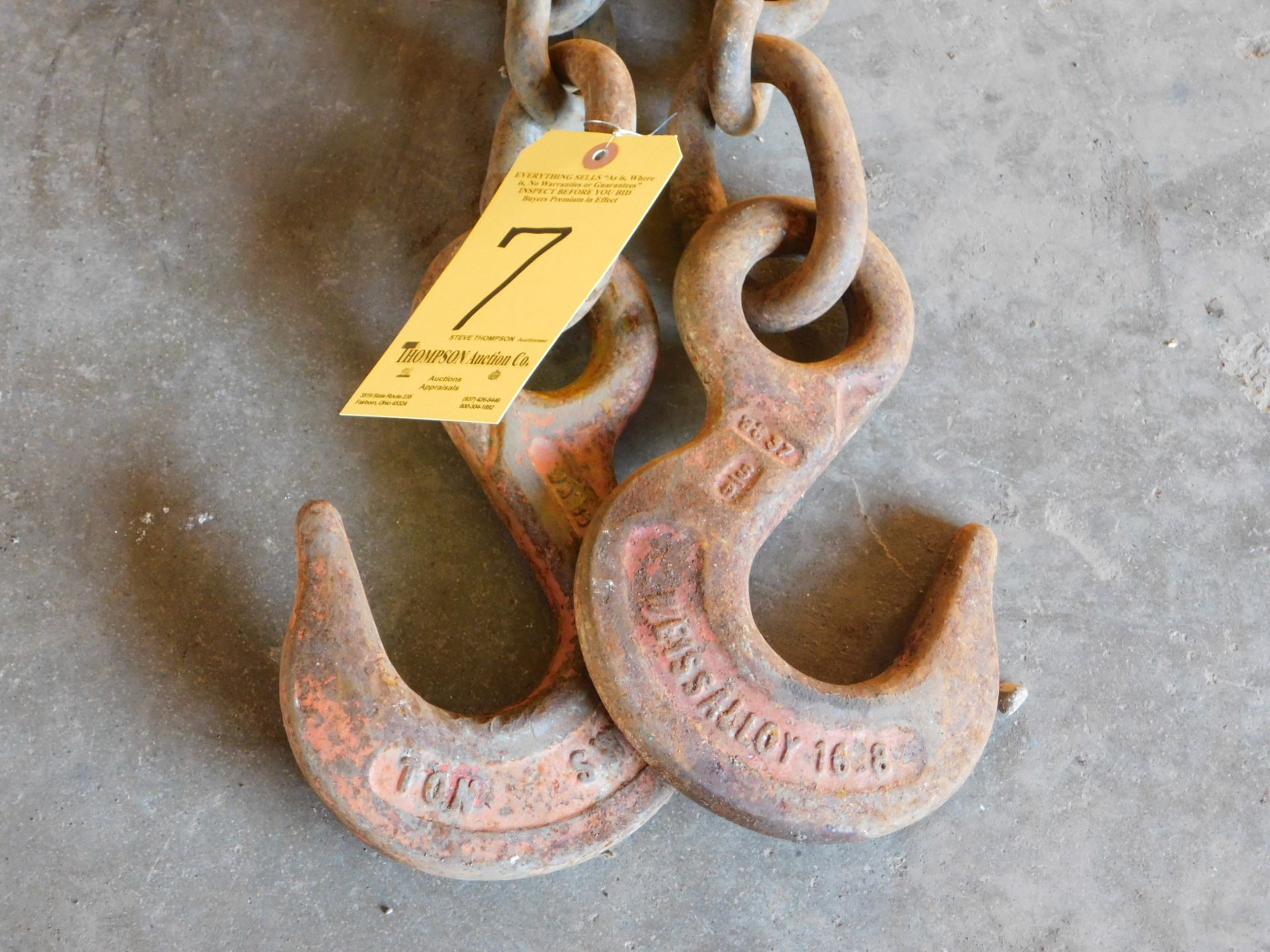 Lifting Chain, 2 hook, 10ft. long, 5/8 inch link, 31,300 lb. capacity - Image 2 of 4