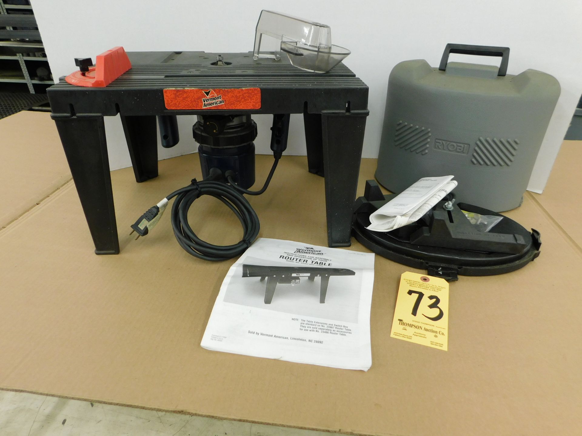 Ryobi 1 1/2 HP Router with Router Table