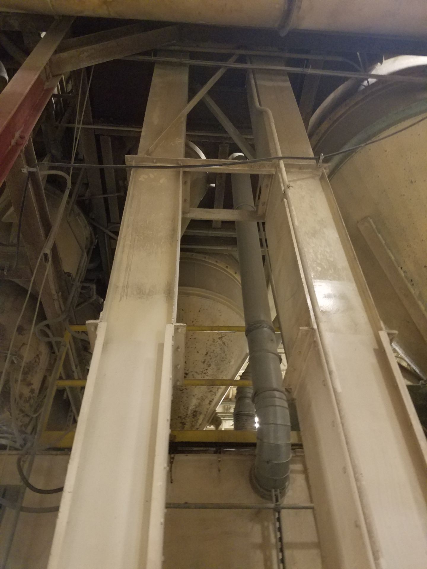 Vertical Resin Auger Elevator, Approximately 24 Ft. Height, Loading and Disassembly Fee - Image 2 of 3