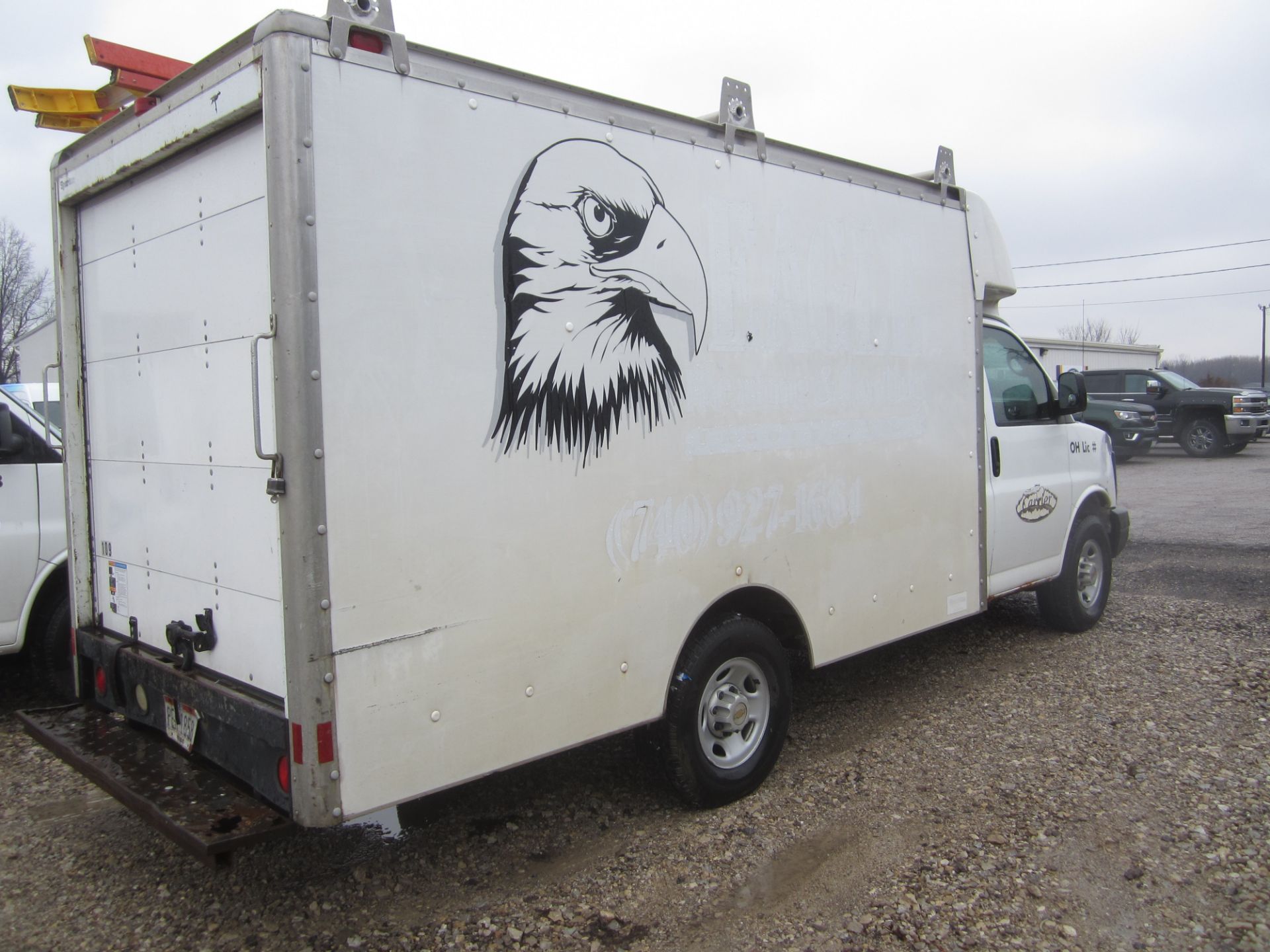 2004 Chevrolet 3500 Utility Van, VIN 1GBHG31U341186722, 12 Ft. Box, Automatic, AM/FM, AC, 241,478 - Image 3 of 17