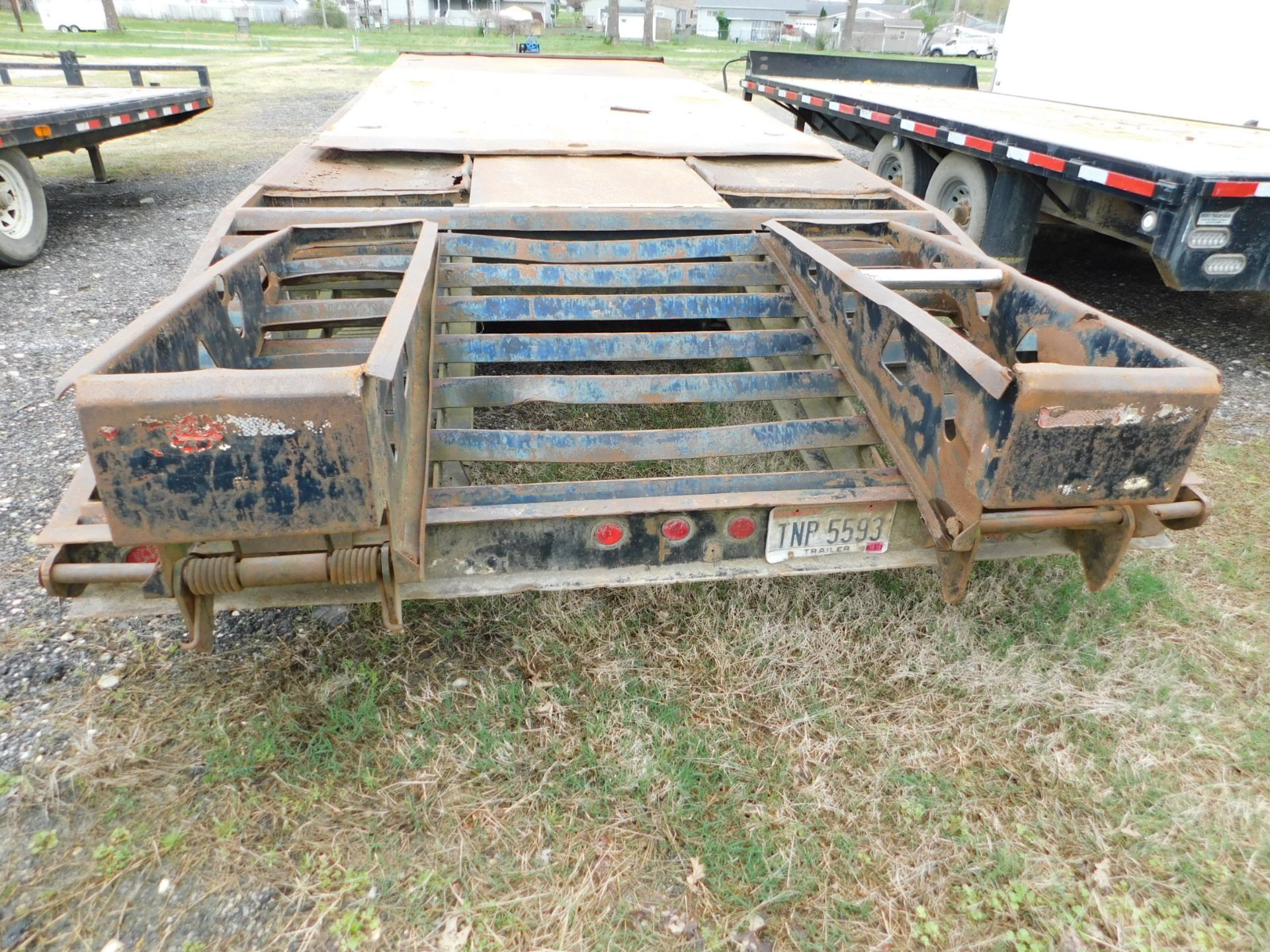 1998 Trail King Tandem Axle Trailer, VIN 1TKC02420WB043750, Dual Wheels, 24' Overall Length, 19' - Image 7 of 12