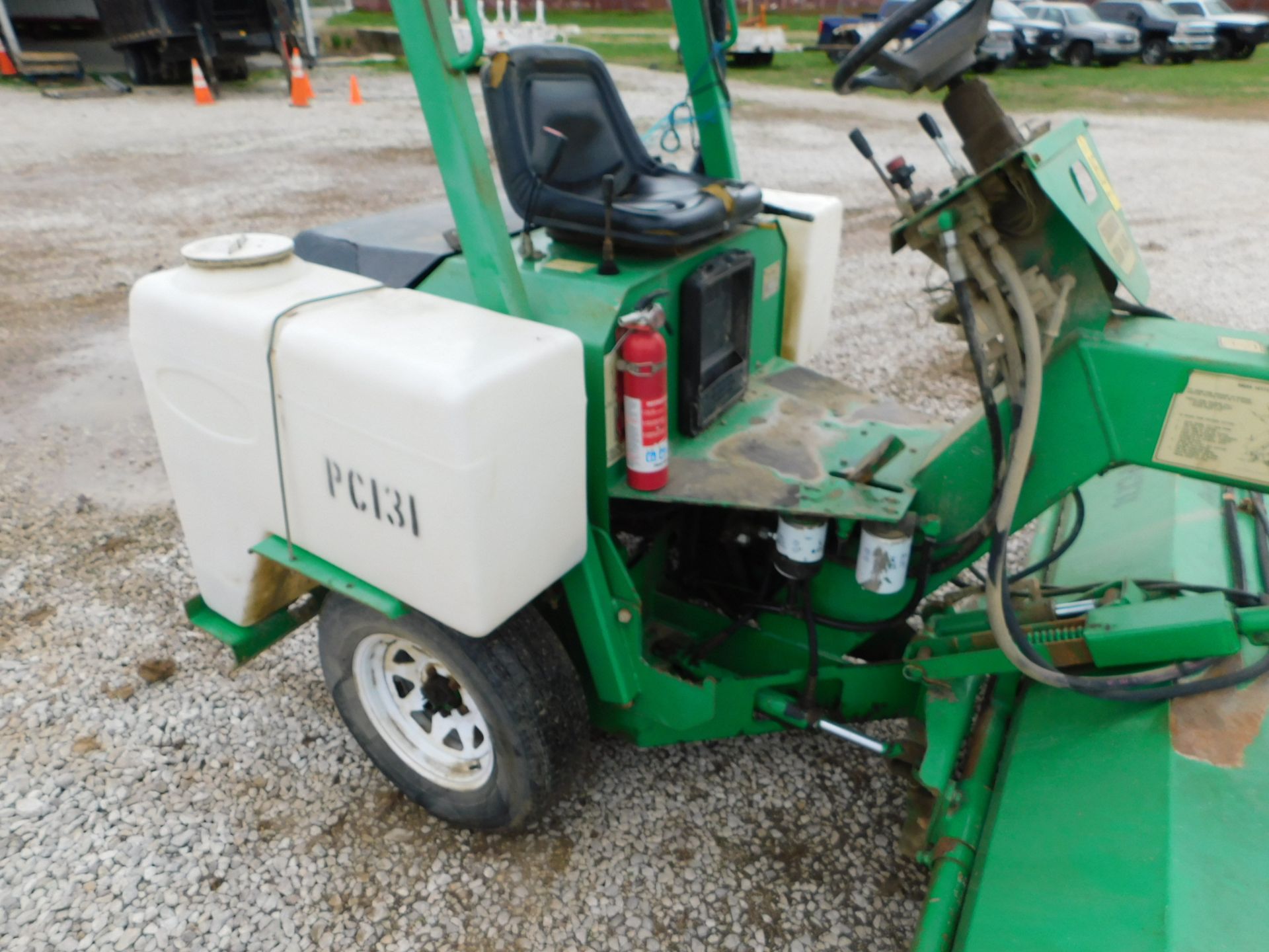 2006 Lay-Mor 8HC Self-Propelled Tractor Sweeper, SN 31308, NOTE: Broom Hydraulics Need Repair - Image 3 of 16