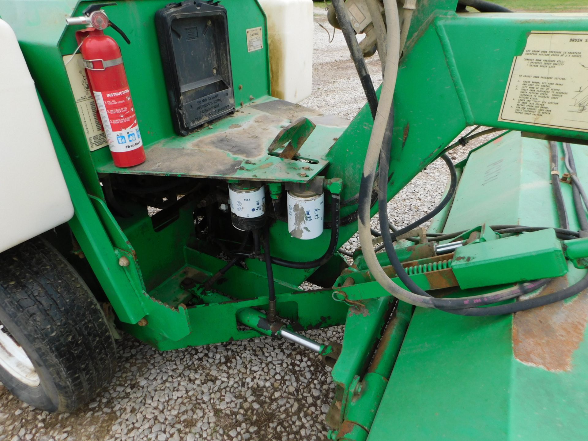 2006 Lay-Mor 8HC Self-Propelled Tractor Sweeper, SN 31308, NOTE: Broom Hydraulics Need Repair - Image 9 of 16