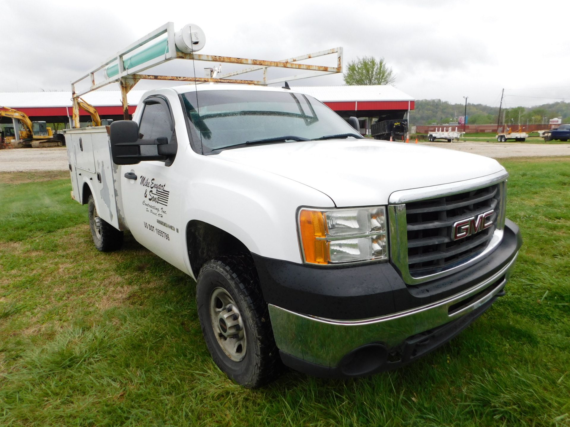 2009 GMC 2500HD Service Truck, VIN 1GDHC44K09F161791, Regular Cab, Automatic, AC, Omaha 8 ft. - Image 3 of 28