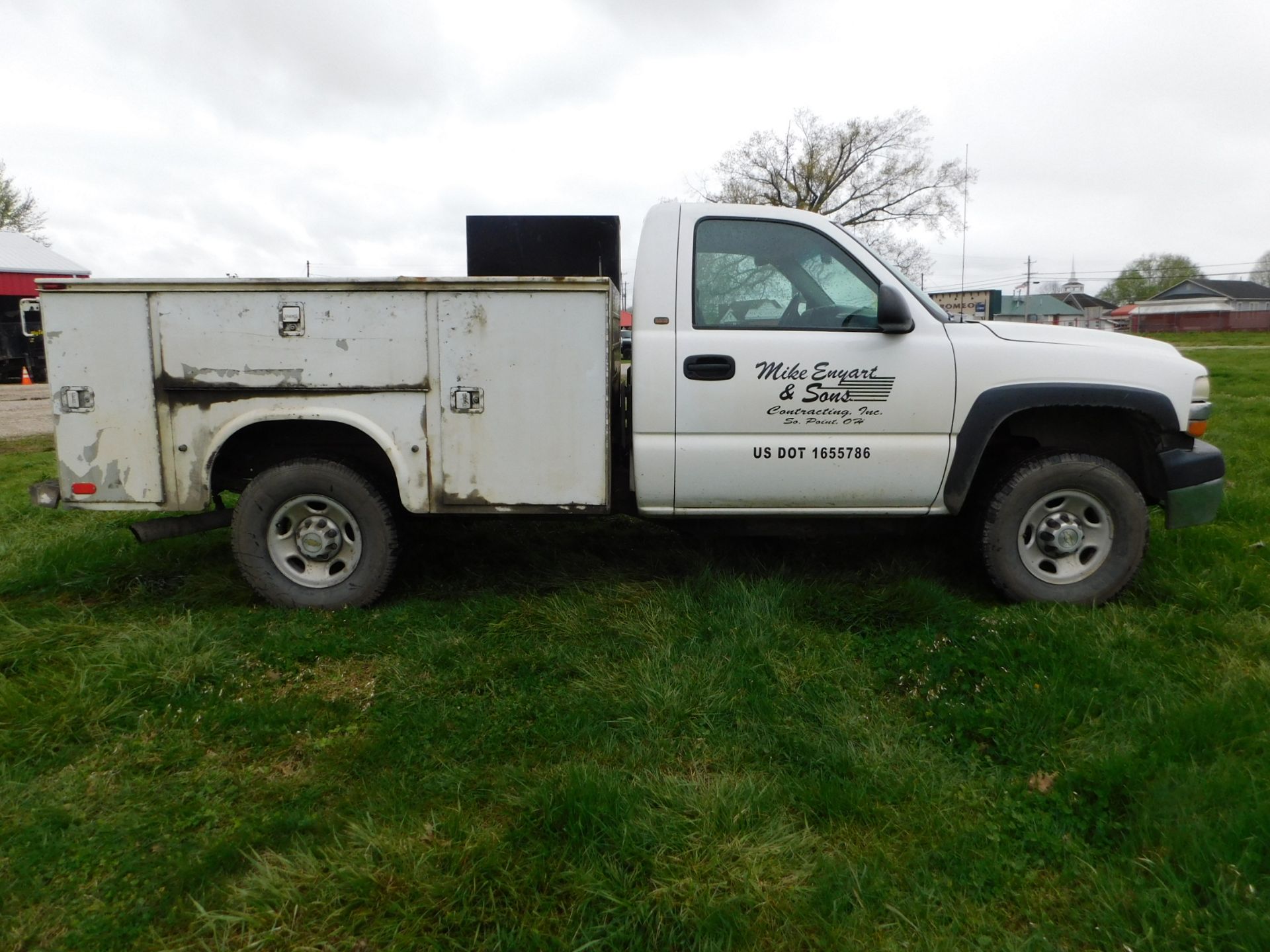 2002 Chevrolet 2500HD Service Truck, VIN 1GBHC24122E130607, Diesel, Automatic, AM/FM, AC, Regular - Image 4 of 23