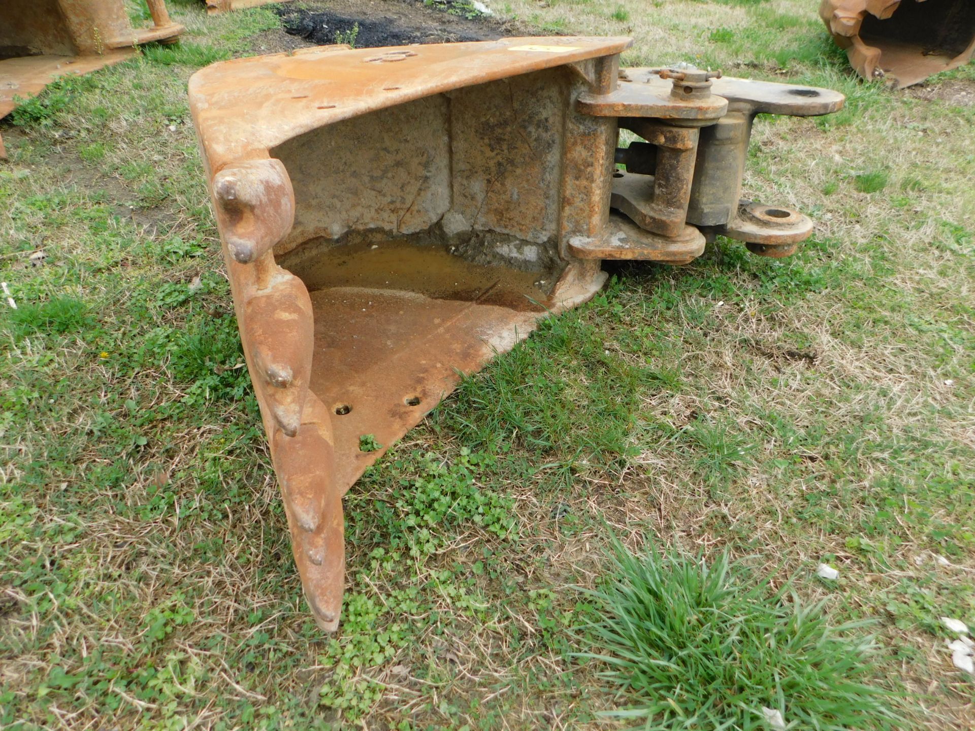 GP 24" Excavator Tooth Bucket - Image 2 of 8