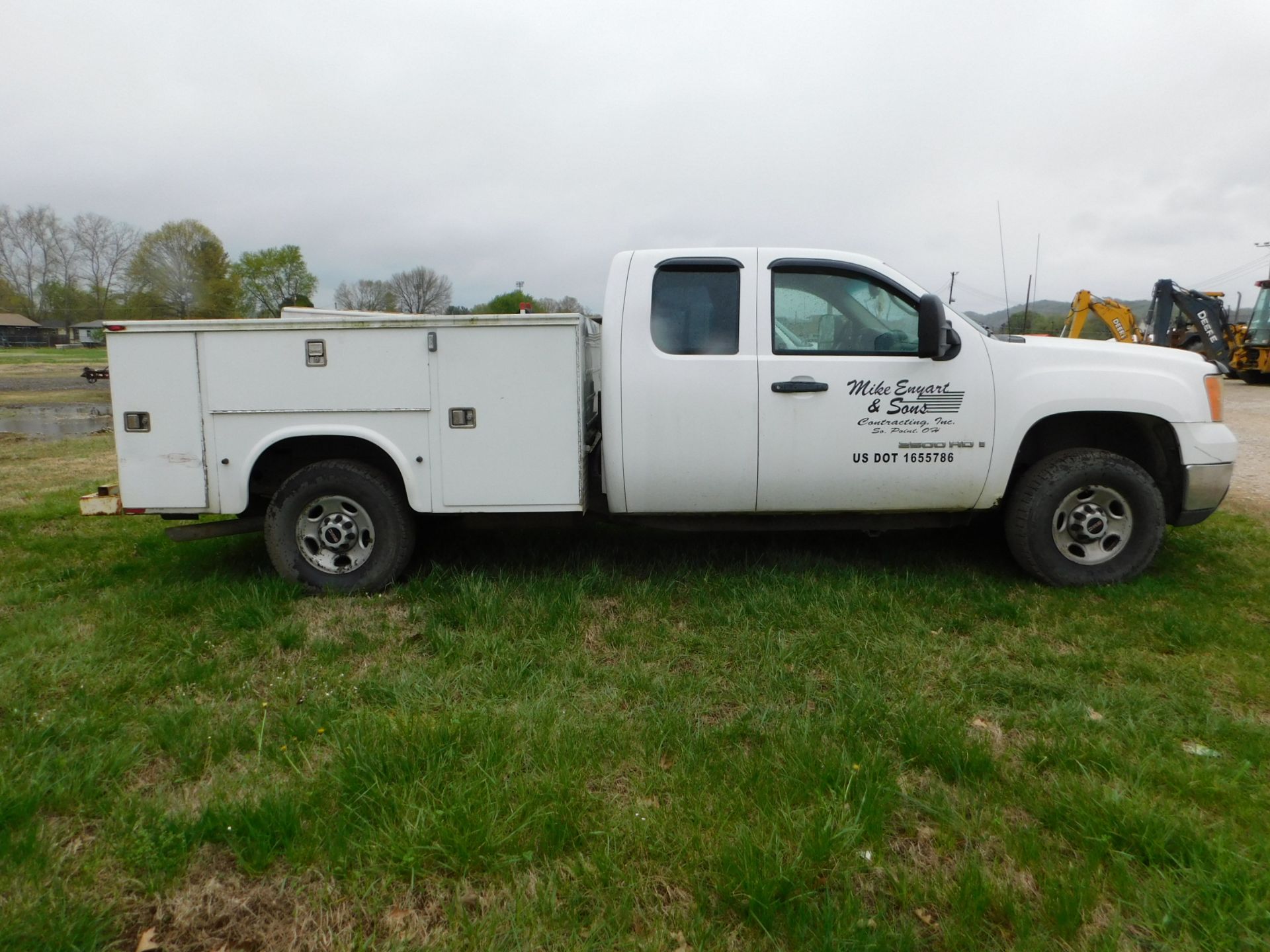 2008 GMC 2500HD Service Truck, VIN 1GTHK29K18E112995, Extended Cab, Automatic, 4 WD, AC, AM/FM, 6.0L - Image 4 of 22