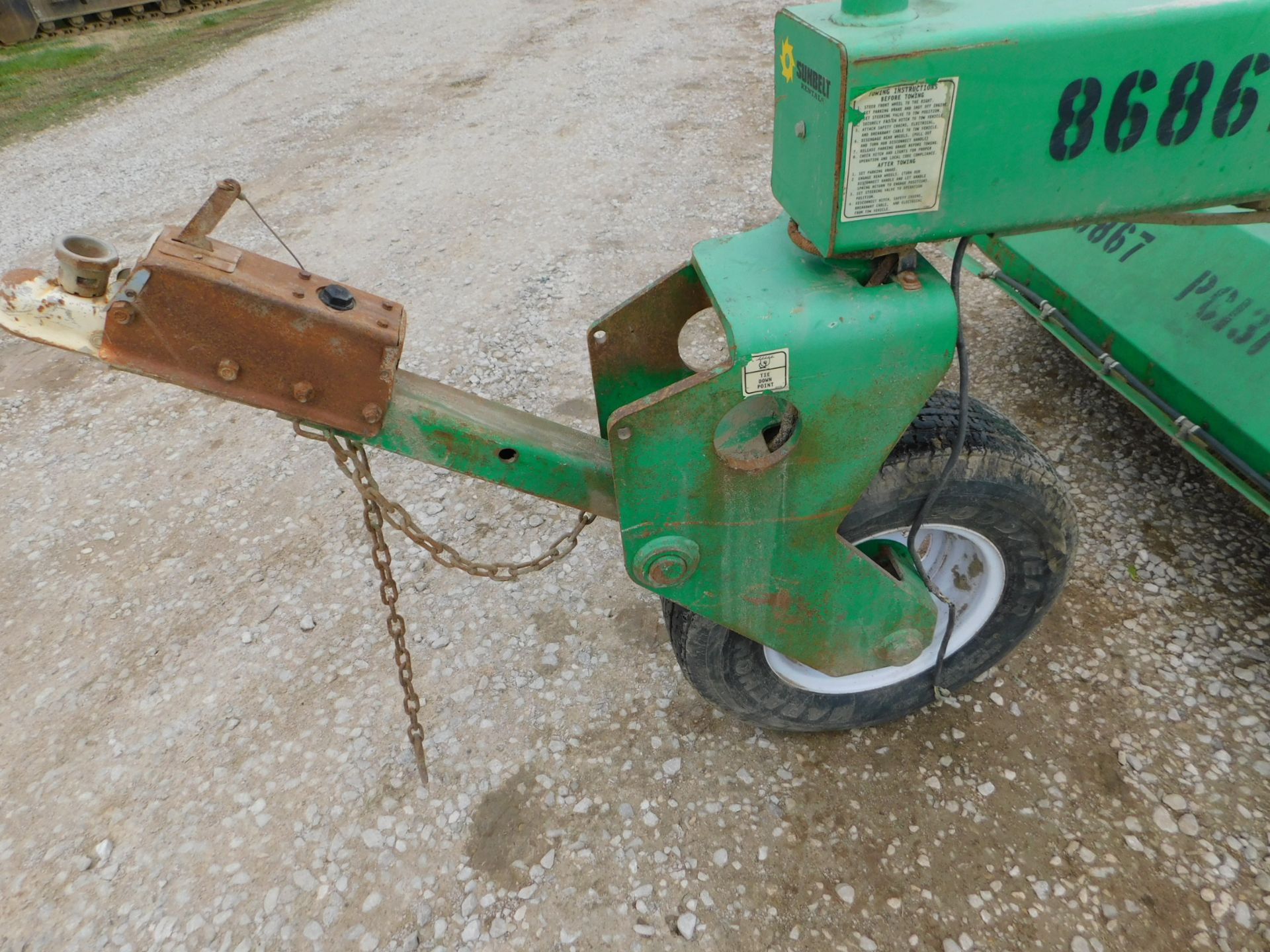 2006 Lay-Mor 8HC Self-Propelled Tractor Sweeper, SN 31308, NOTE: Broom Hydraulics Need Repair - Image 7 of 16